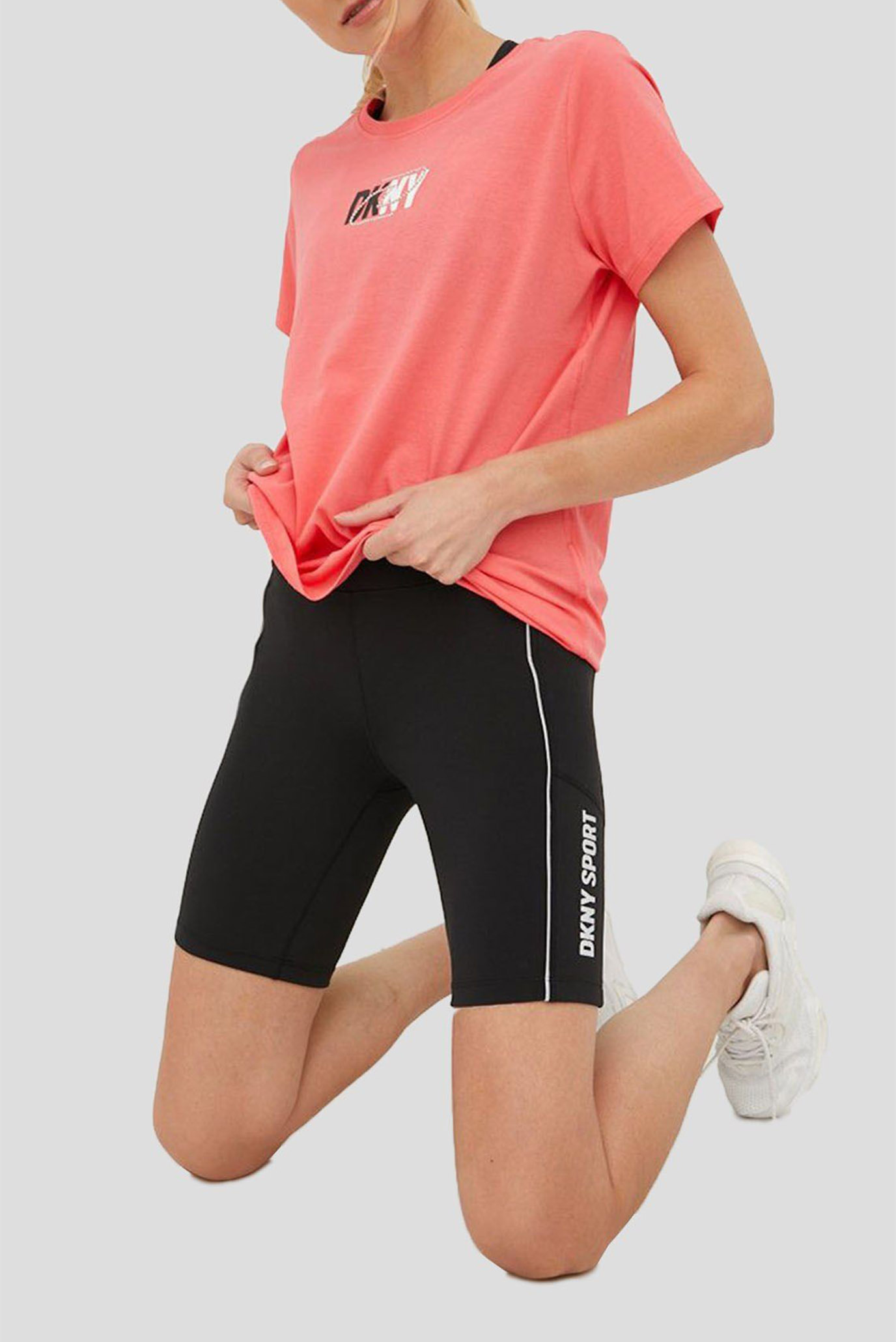 Женская розовая футболка Розовый XS DKNY DP2T8873_RW4 Женская розовая футболка Розовый XS DKNY DP2T8873_RW4