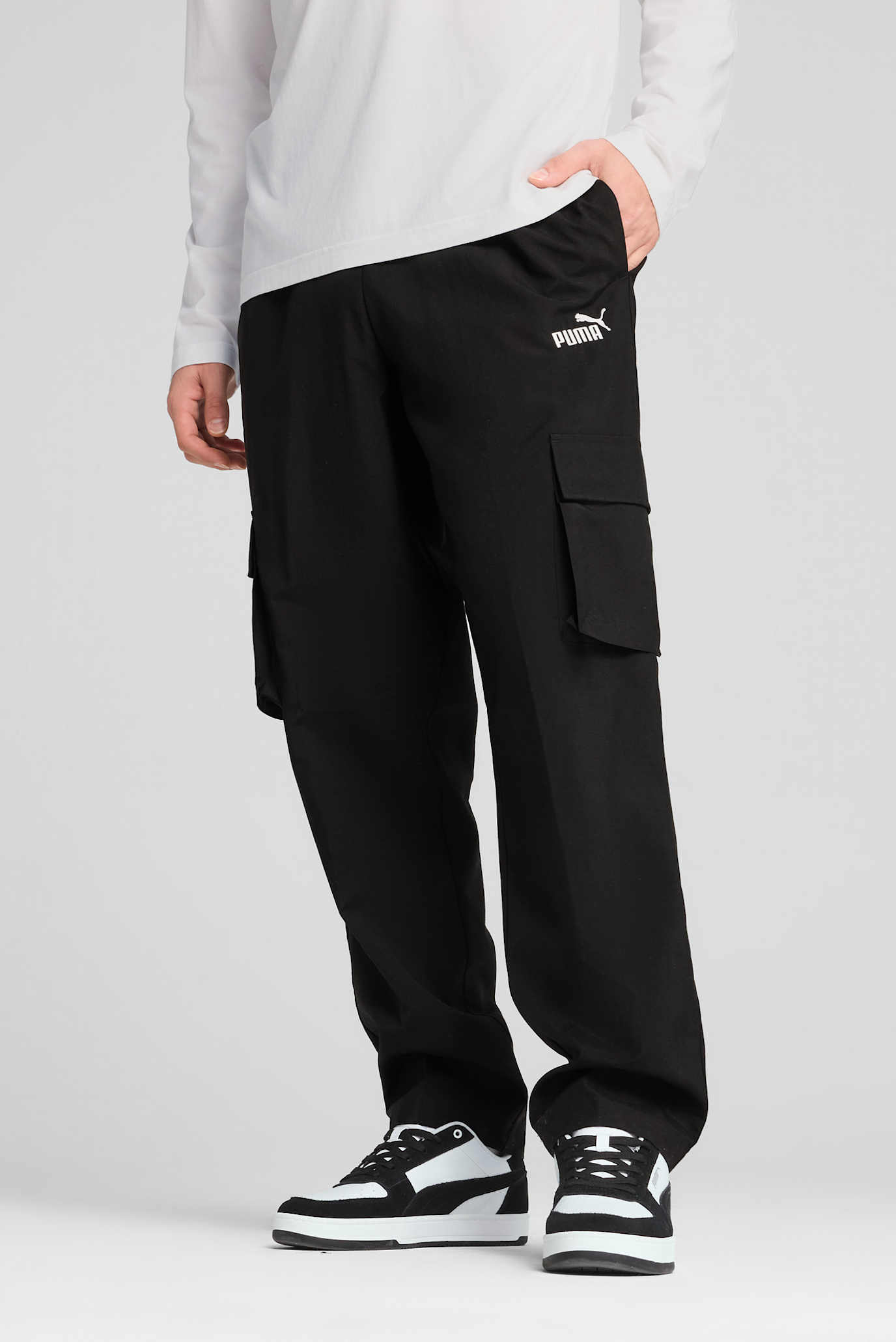 Чоловічі чорні спортивні штани Essentials No. 1 Logo Woven Cargo Pants Men 1