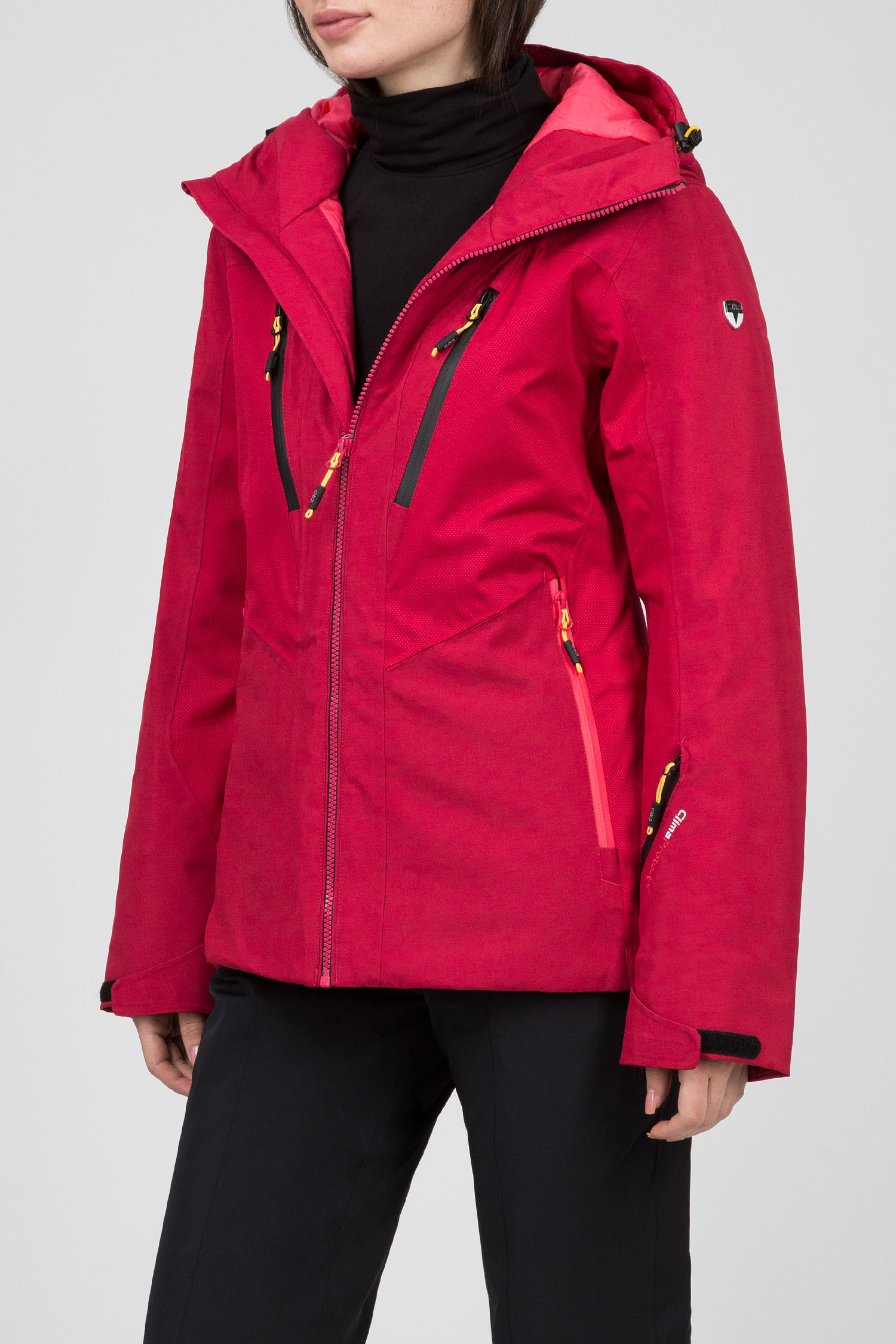 Женская малиновая лыжная куртка 1