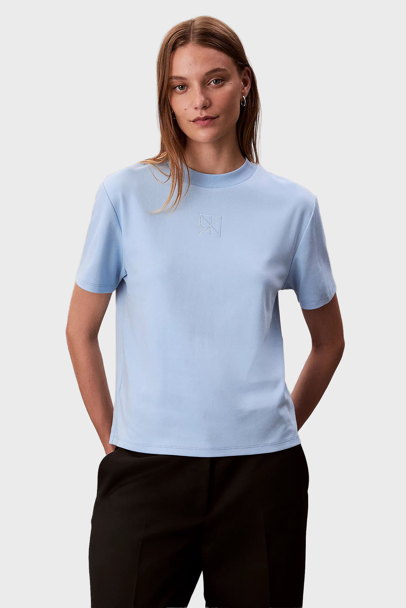 Женская голубая футболка EMBLEM MOCK Голубой M Calvin Klein LV044D202G Женская голубая футболка EMBLEM MOCK Голубой M Calvin Klein LV044D202G