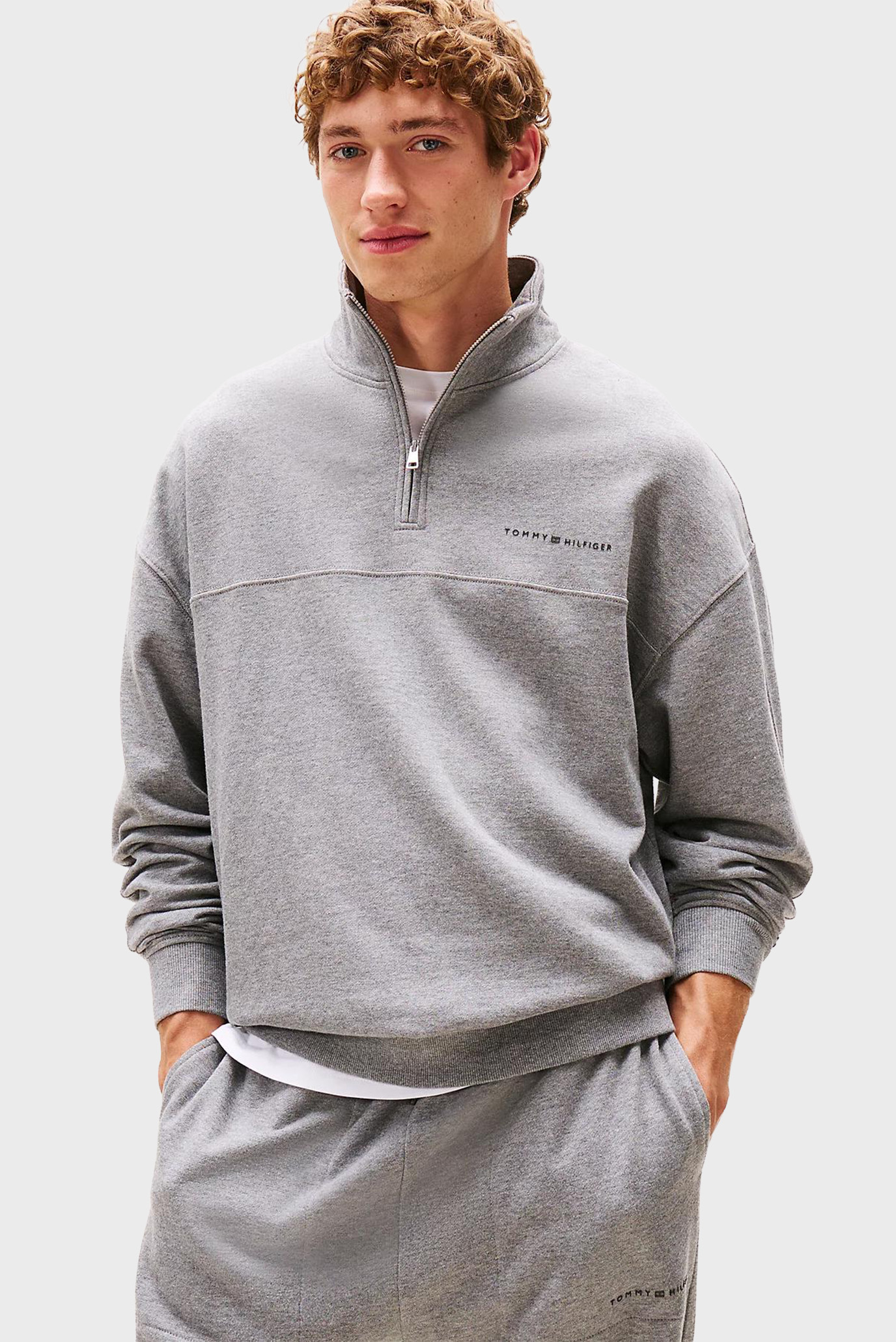 Мужская серая кофта HALF ZIP Серый L Tommy Hilfiger UM0UM03626 Мужская серая кофта HALF ZIP Серый L Tommy Hilfiger UM0UM03626
