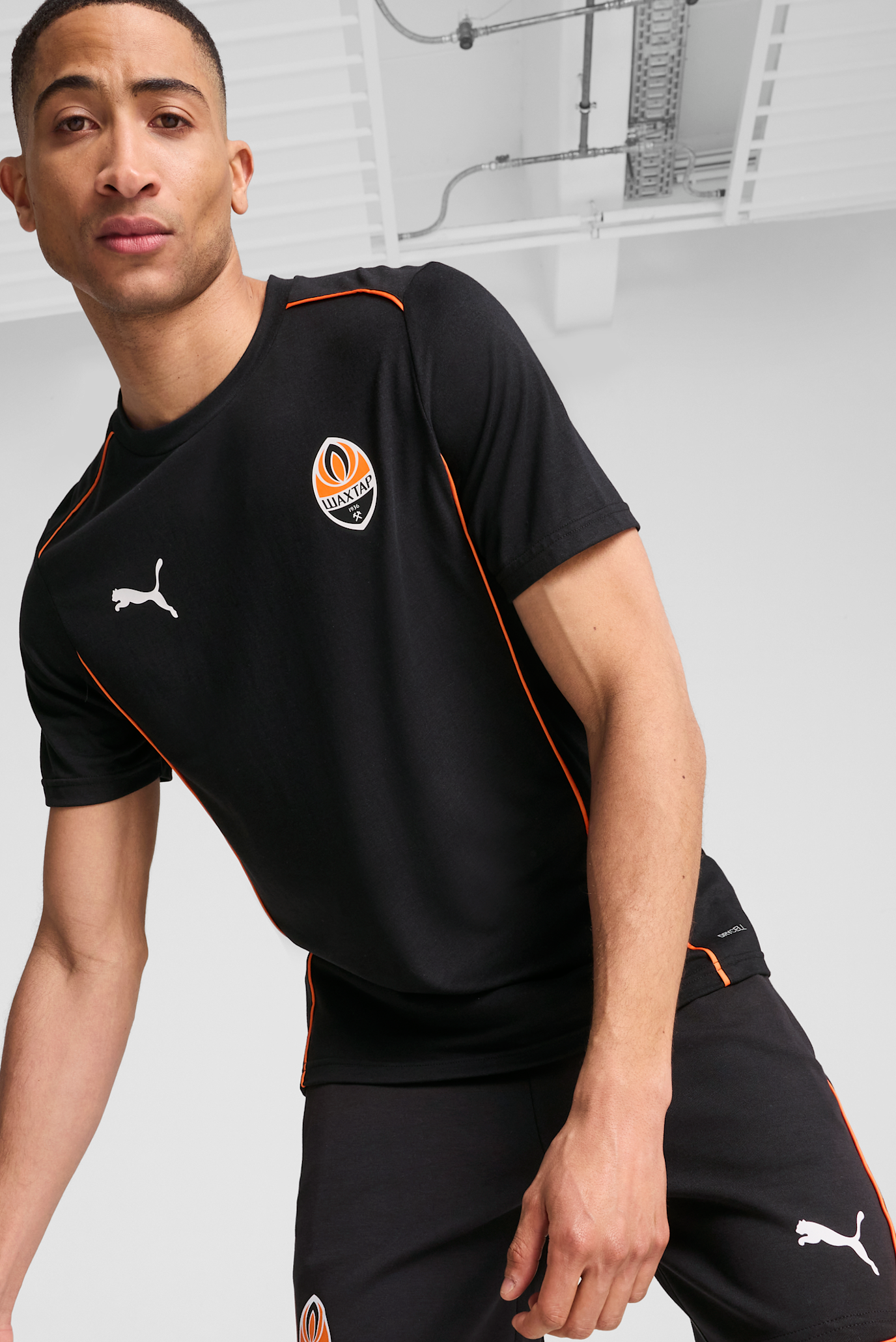 Мужская черная футболка FC Shakhtar Donetsk Casuals Tee Men 1