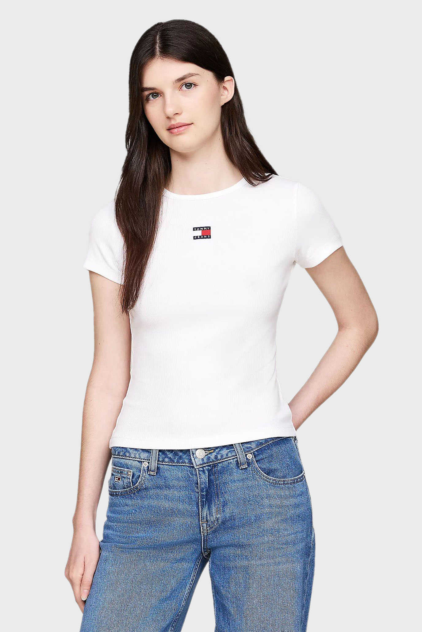 Женская белая футболка TJW SLIM BADGE RIB TEE 1