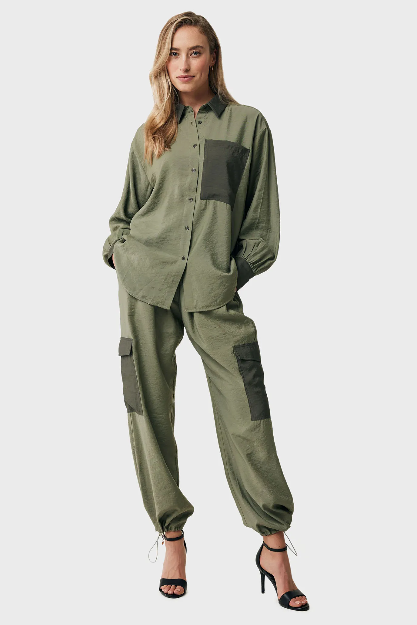 Жіноча оливкова блуза 2