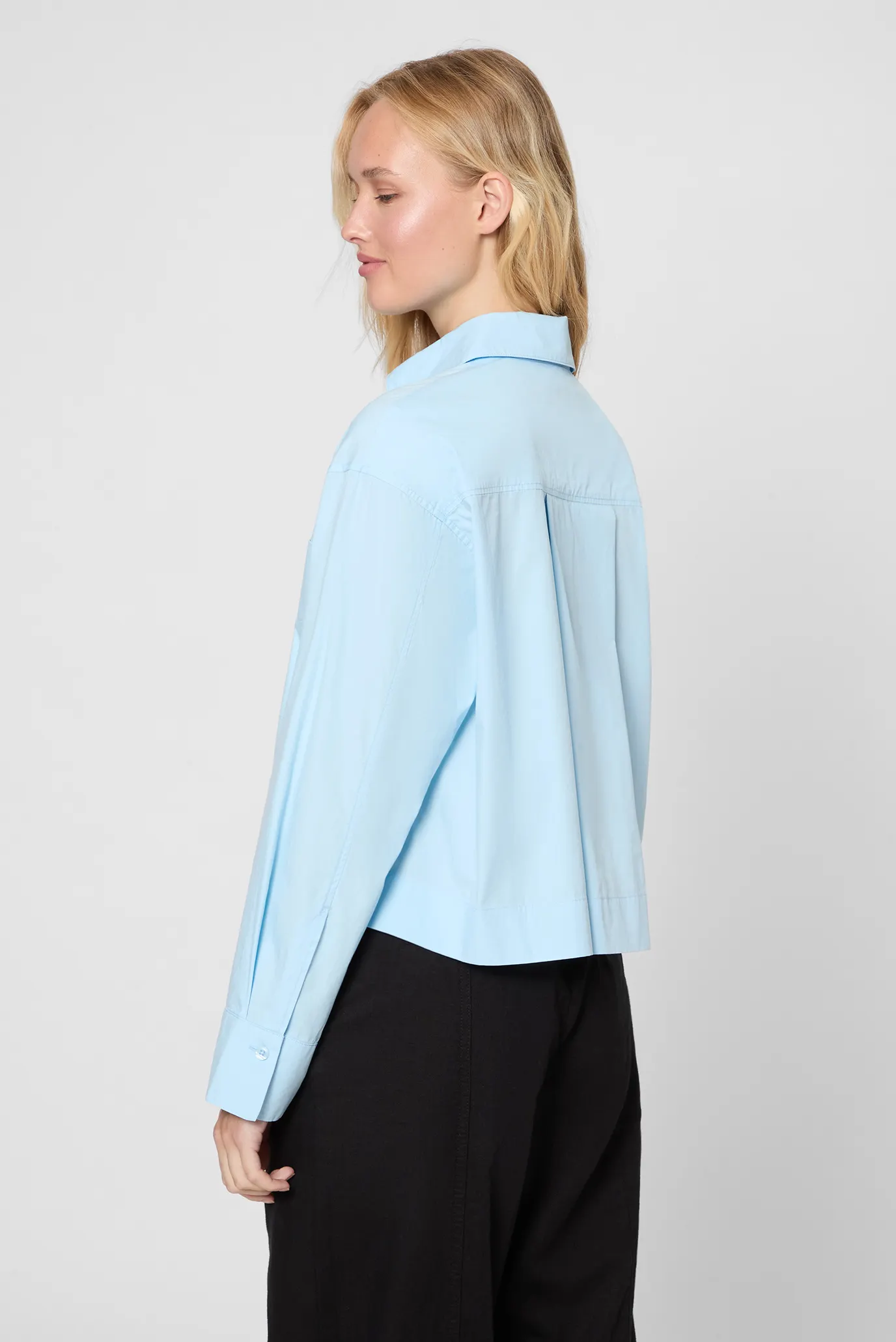 Жіноча блакитна сорочка 4