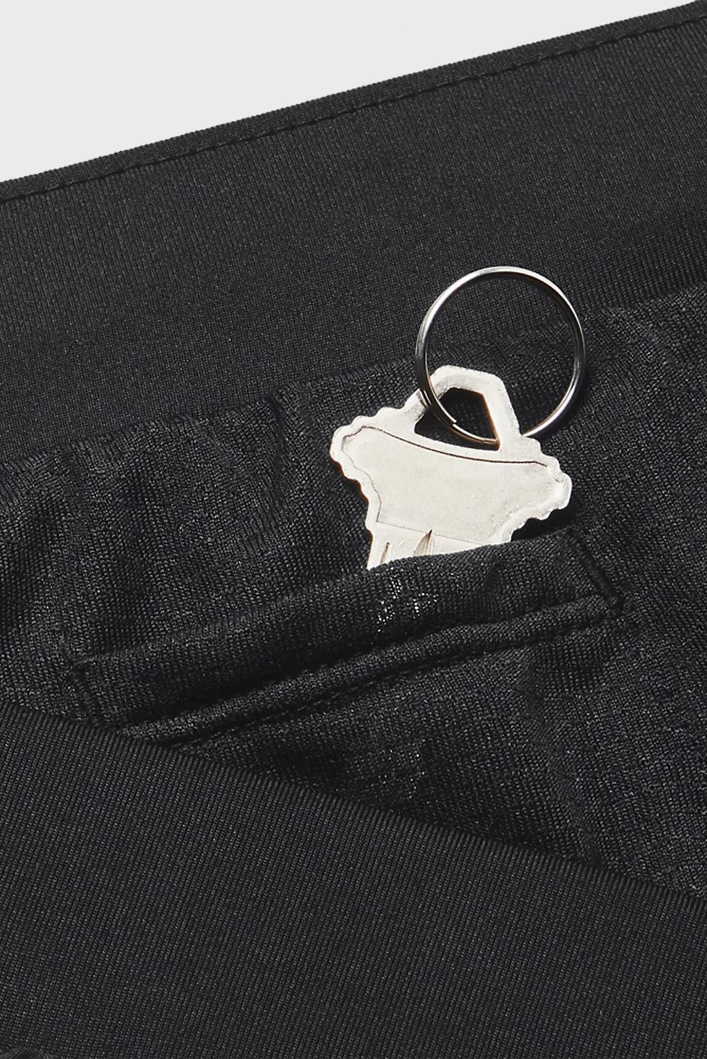 Жіночі чорні шорти UA Fly By 2.0 Short 4