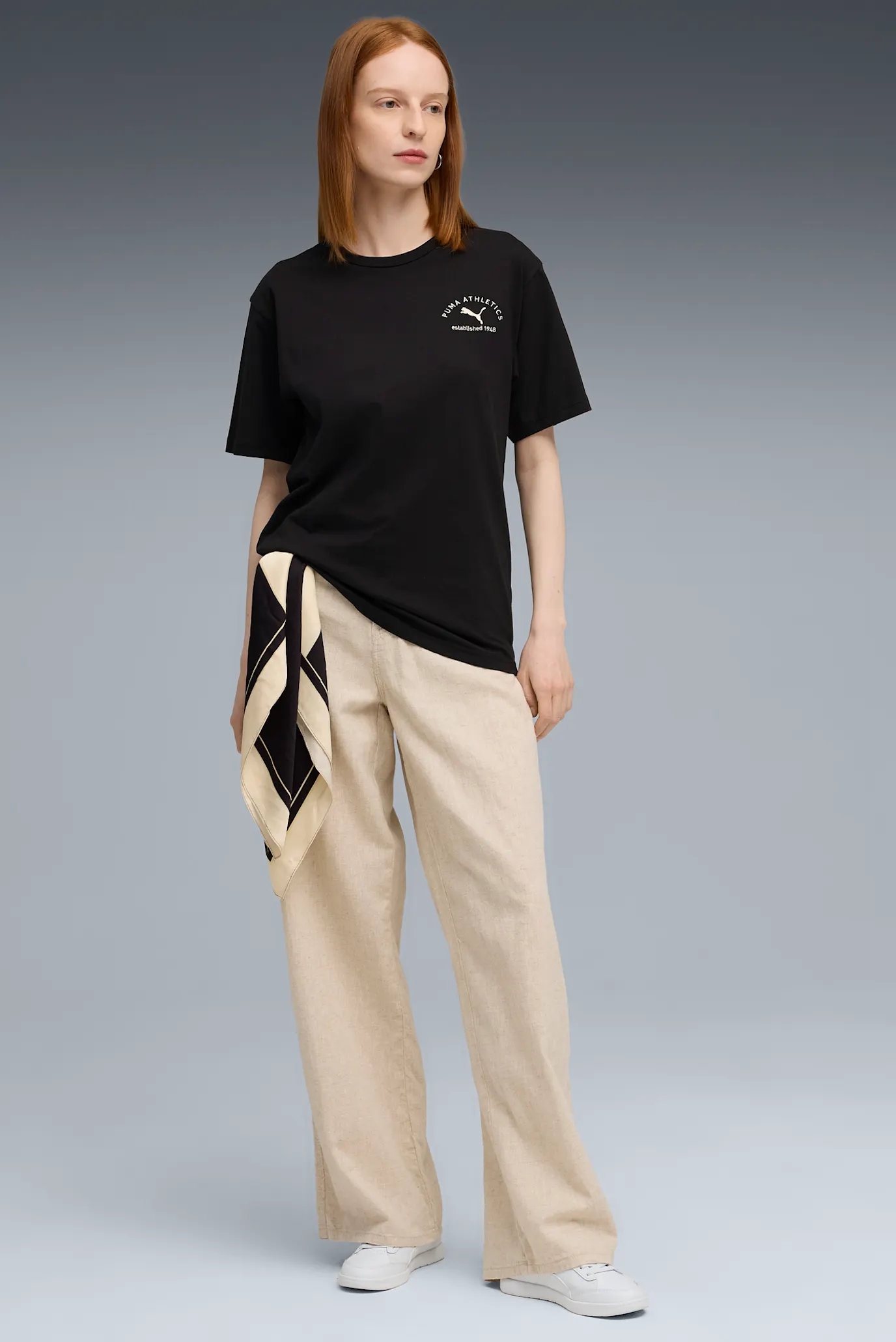 Жіноча чорна футболка PUMA Class Relaxed Tee Women 2