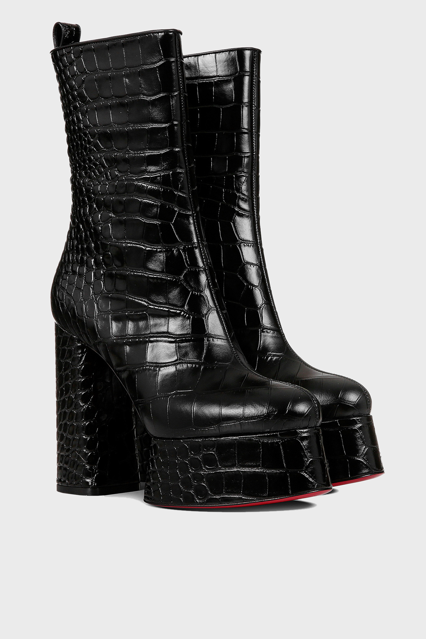 izamayeah louboutin
