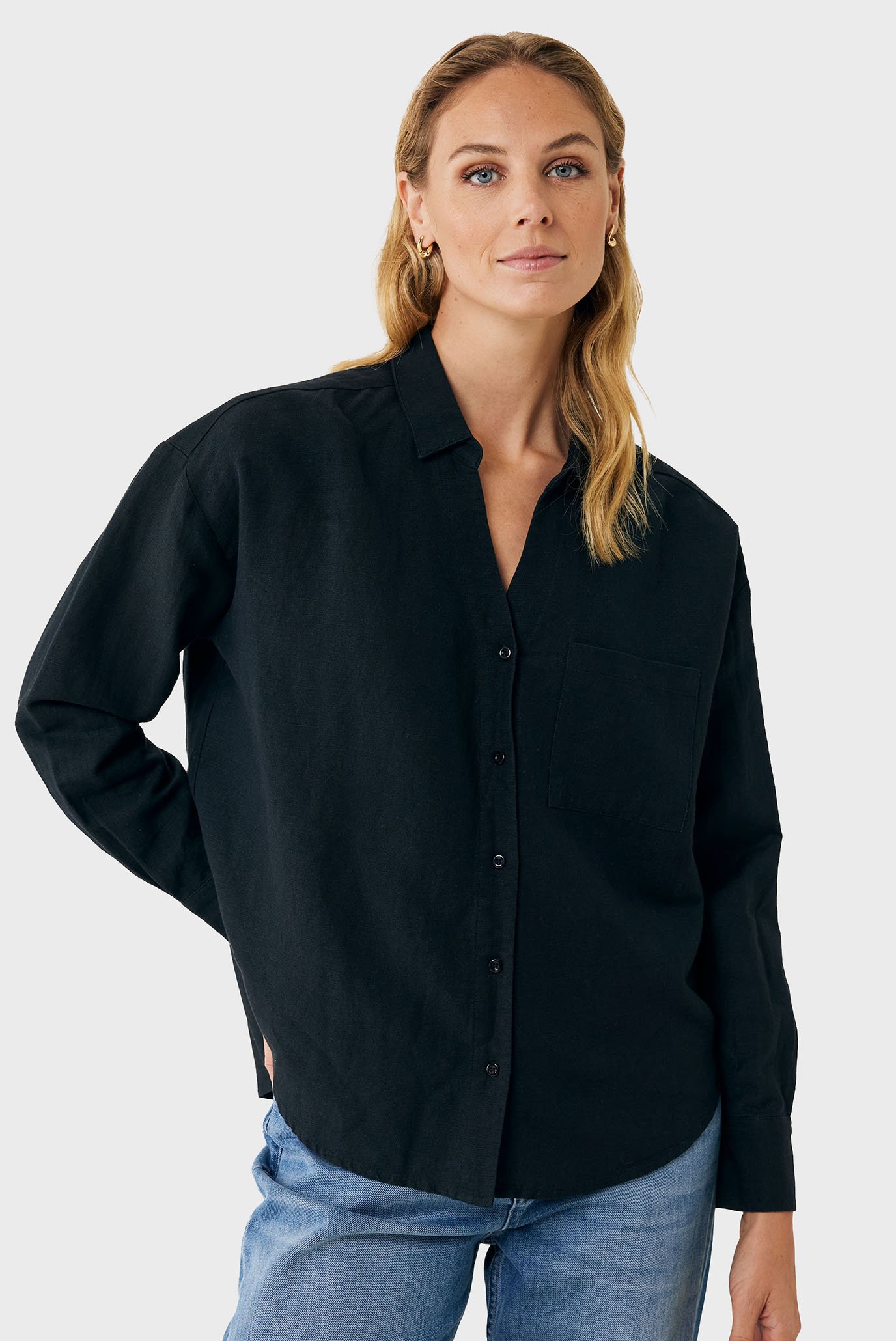 Женская черная льняная рубашка Linen long sleeve blouse Черный 36 Mexx MF006100151W Женская черная льняная рубашка Linen long sleeve blouse Черный 36 Mexx MF006100151W