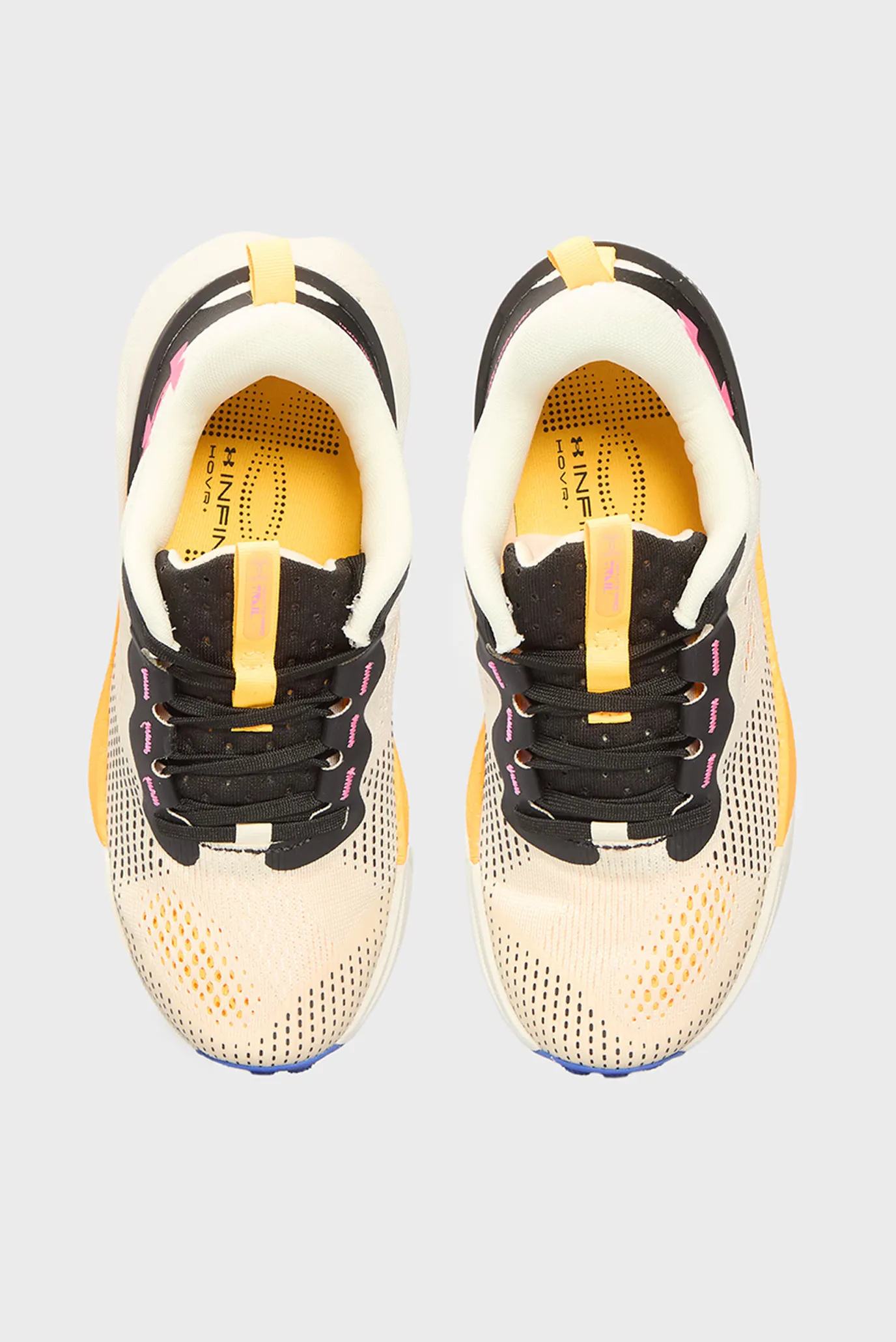 Бежеві кросівки UA U Infinite Pro Trail 4