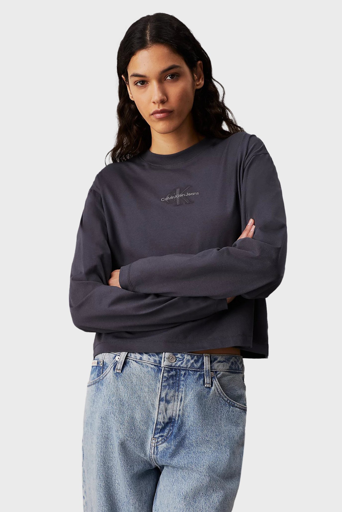 Женский темно-серый лонгслив MONOLOGO LOOSE LS TEE 1