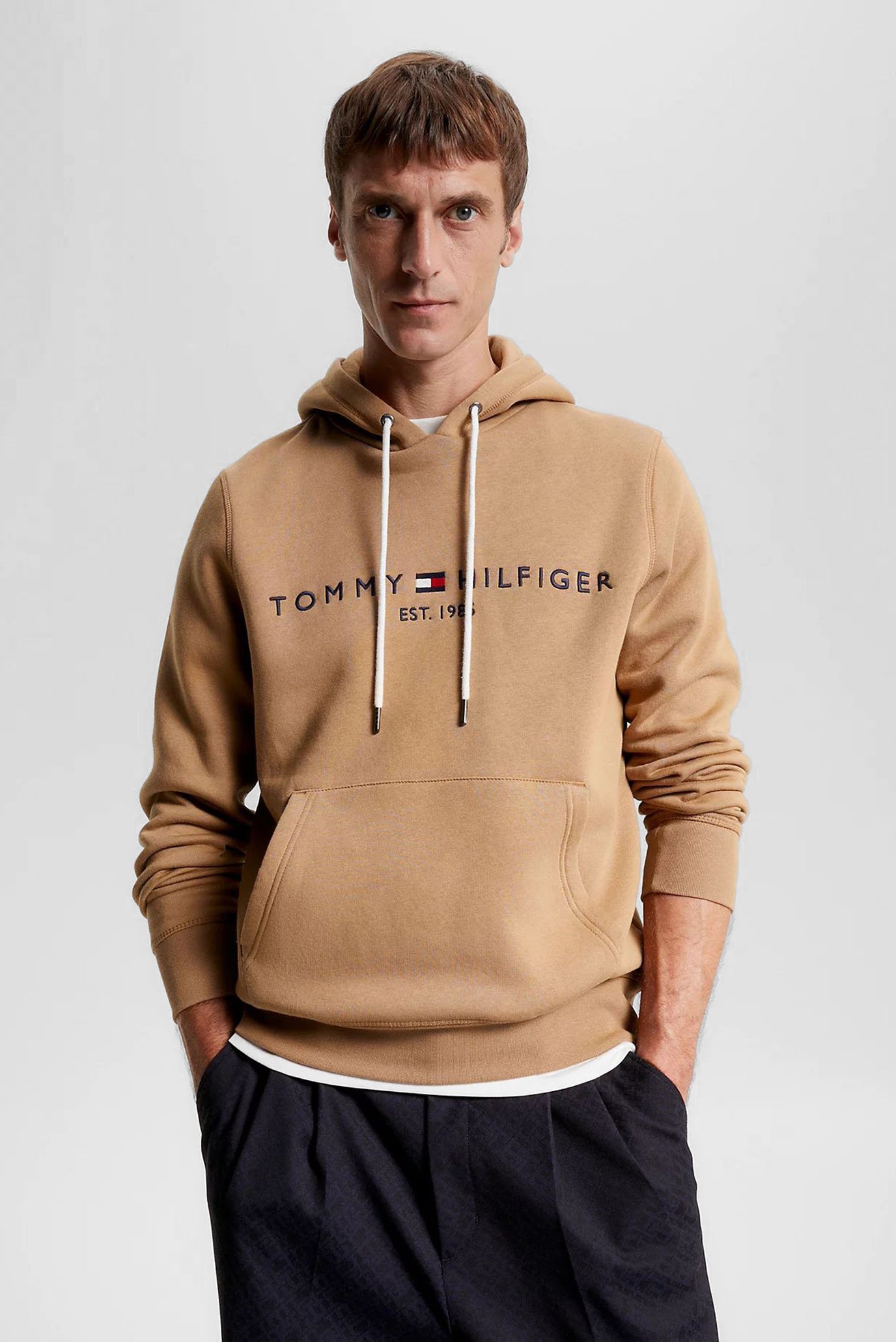 Чоловіче бежеве худі TOMMY LOGO HOODY 1