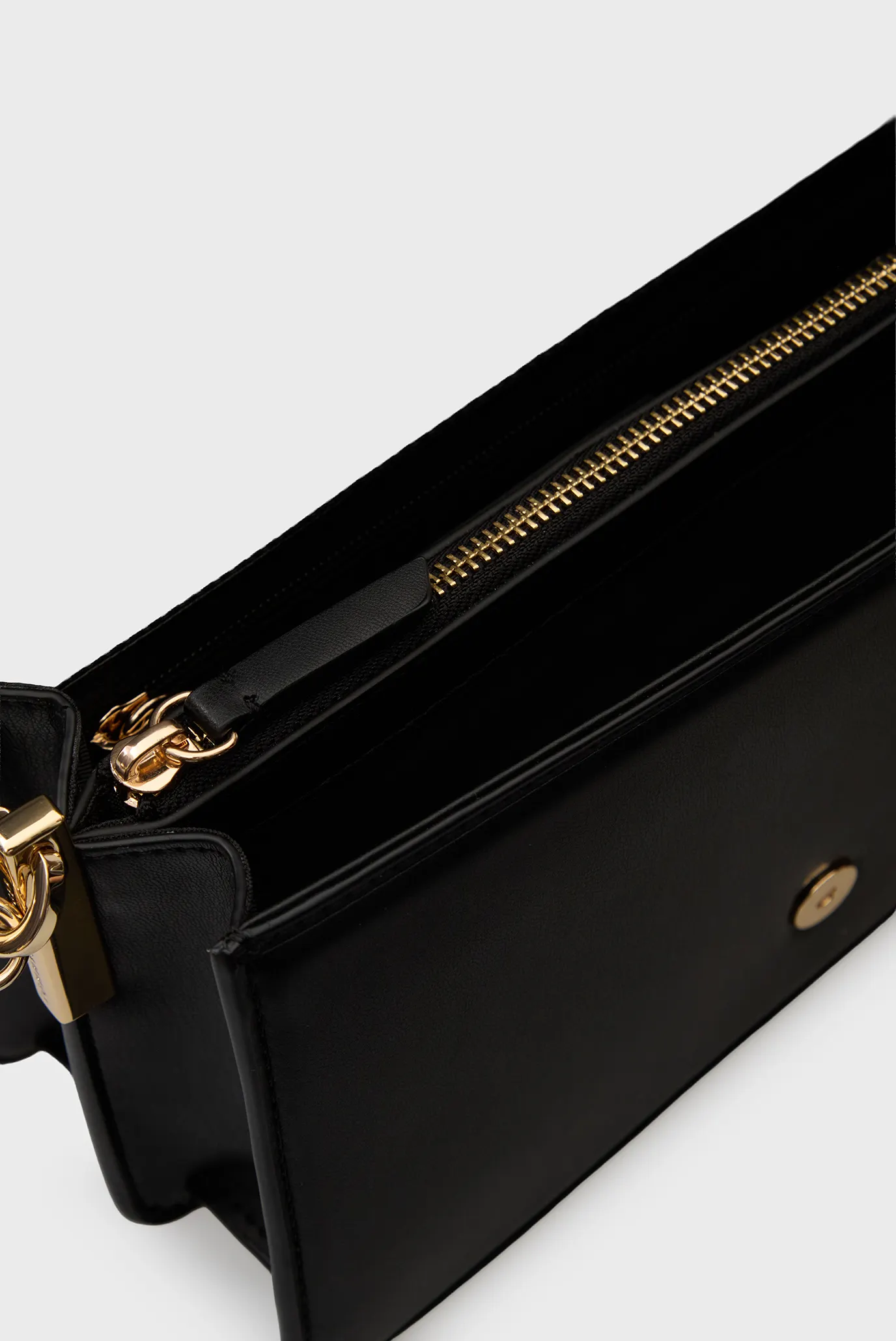 Женская черная сумка HERITAGE 6