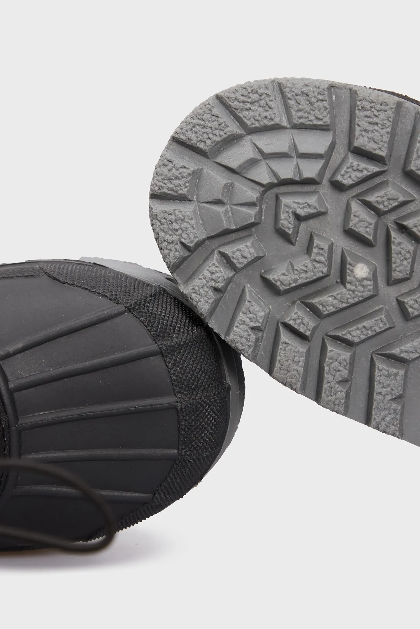 Детские черные дутики 5