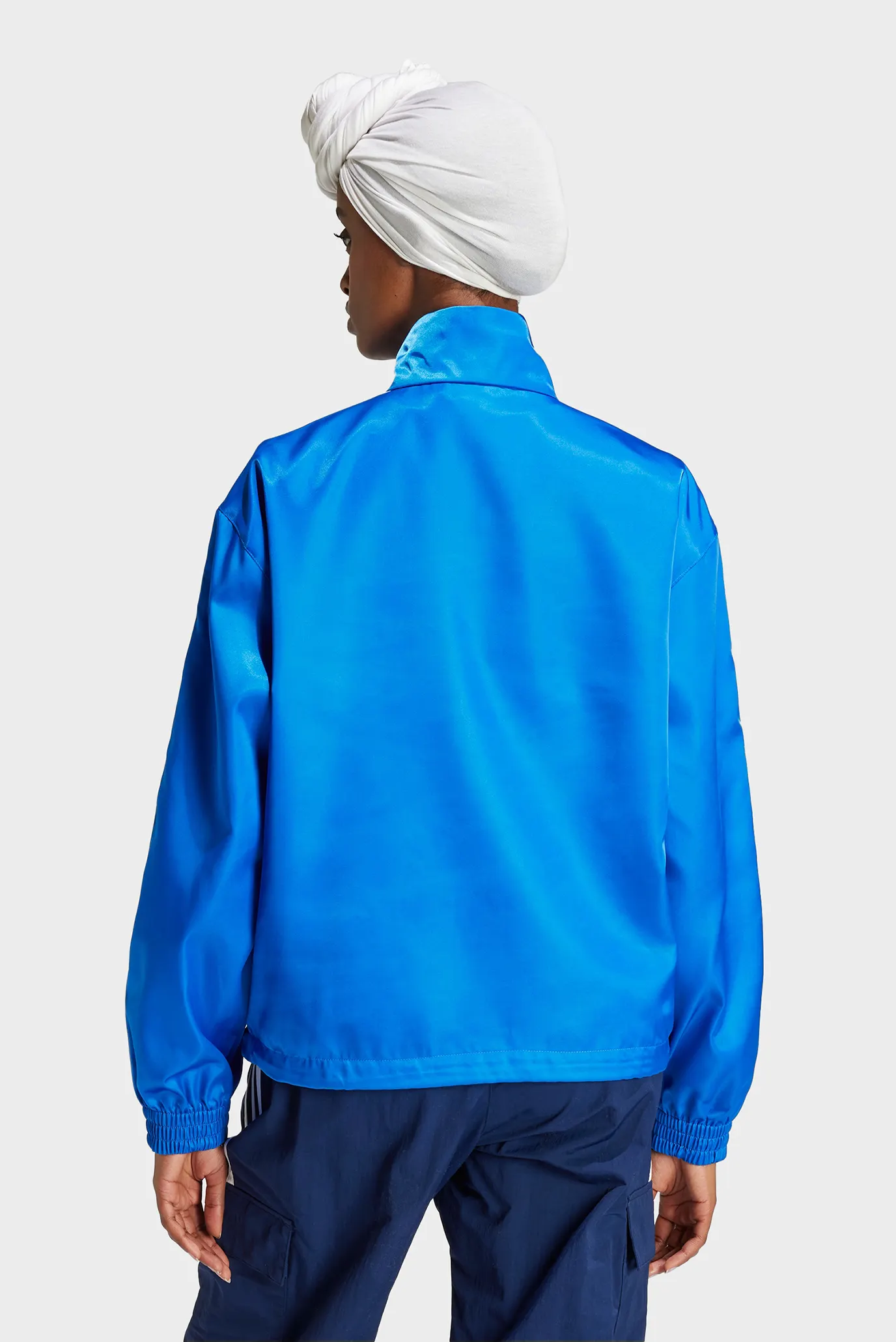 Женская синяя спортивная кофта Woven Nylon Badge adidas IX3553