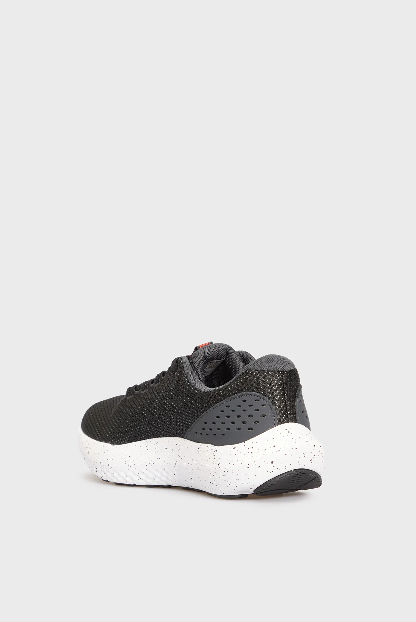 Чоловічі чорні кросівки UA Charged Surge 4 5