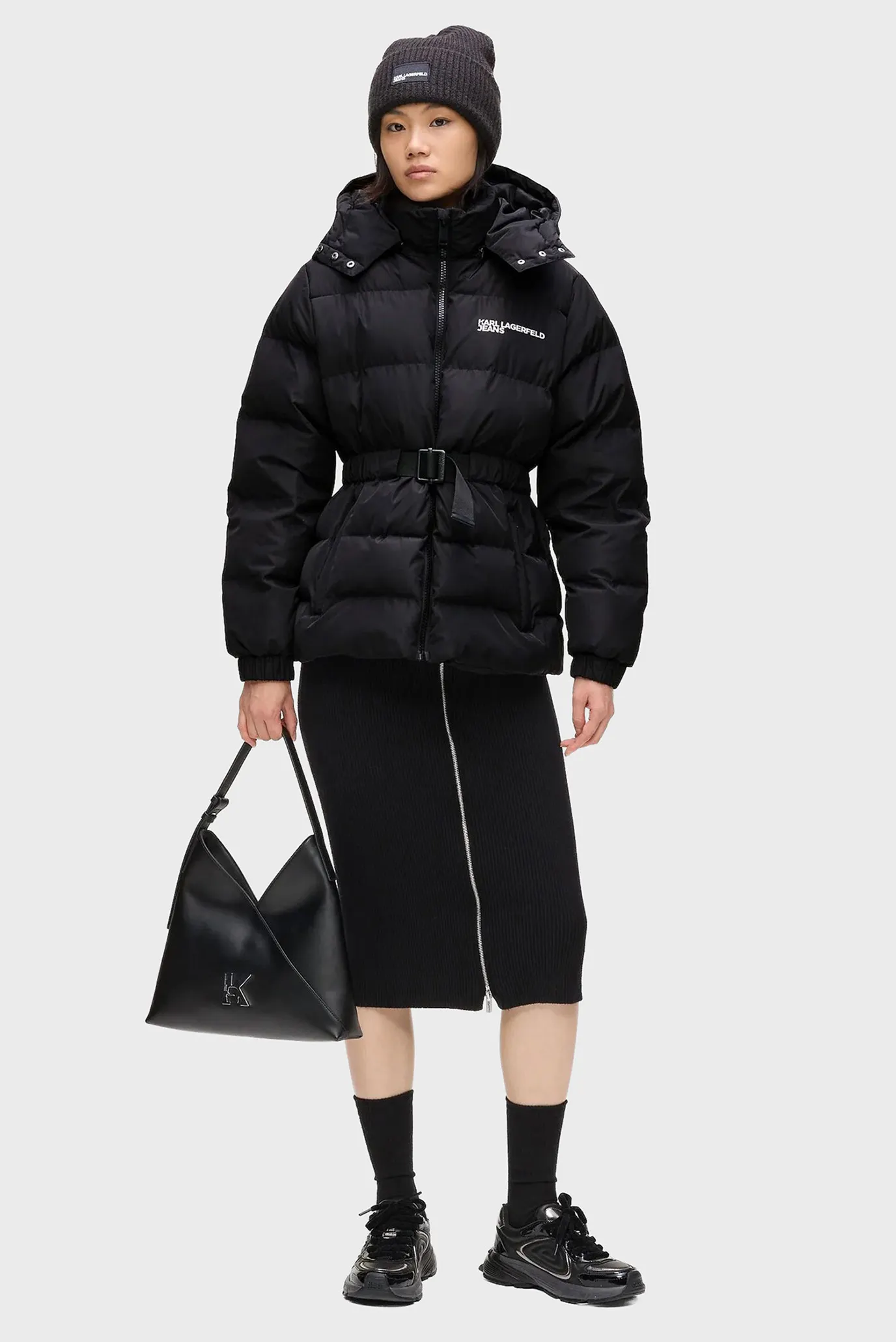 Жіноча чорна куртка belted puffer 2