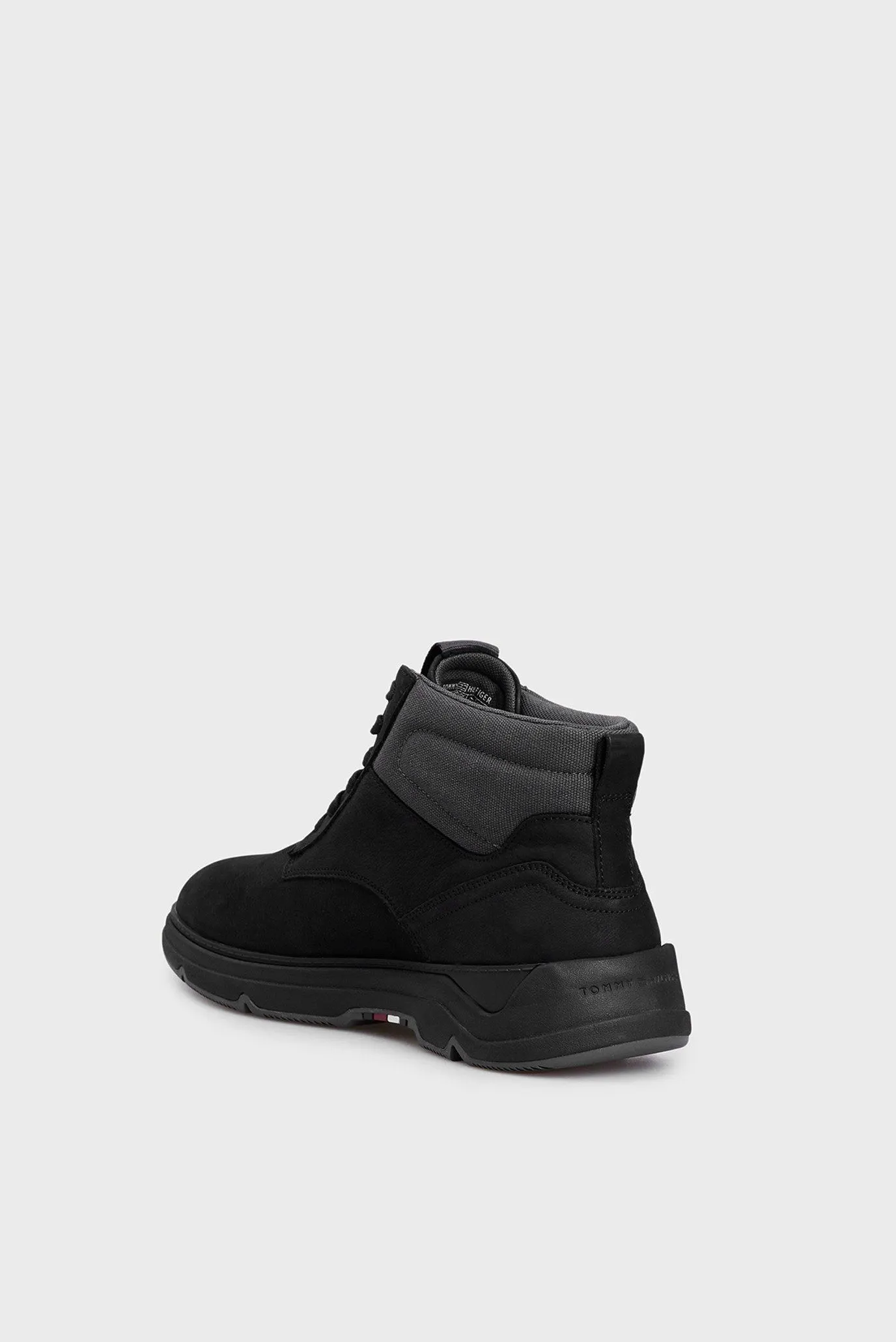 Чоловічі чорні черевики HILIFGER NUBUCK HYBRID CHUKKA 5