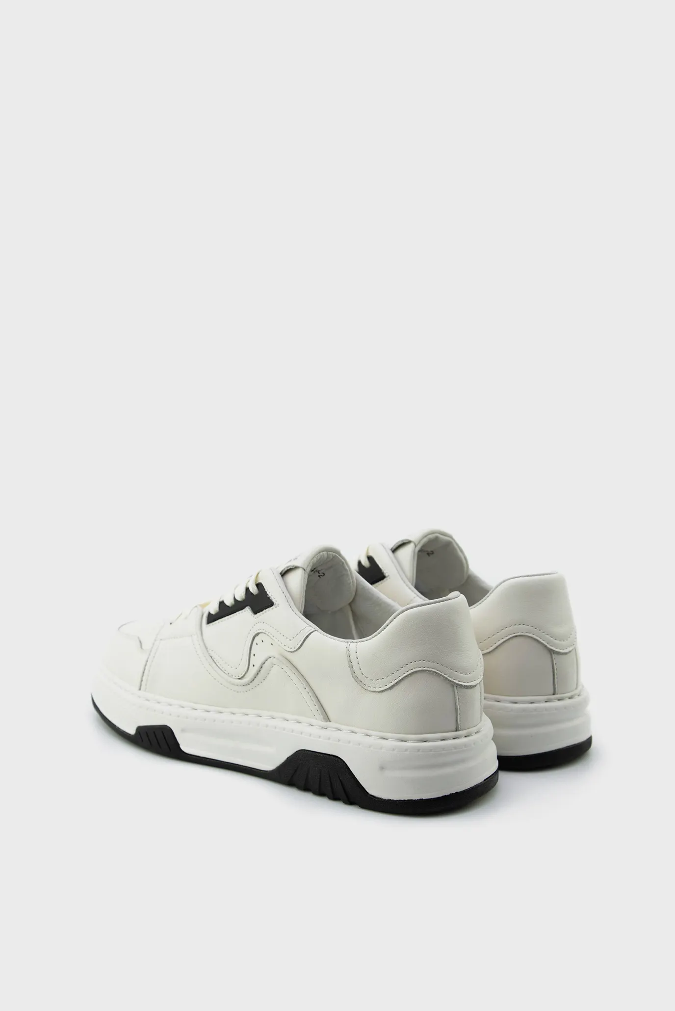 Чоловічі білі шкіряні снікерси 5