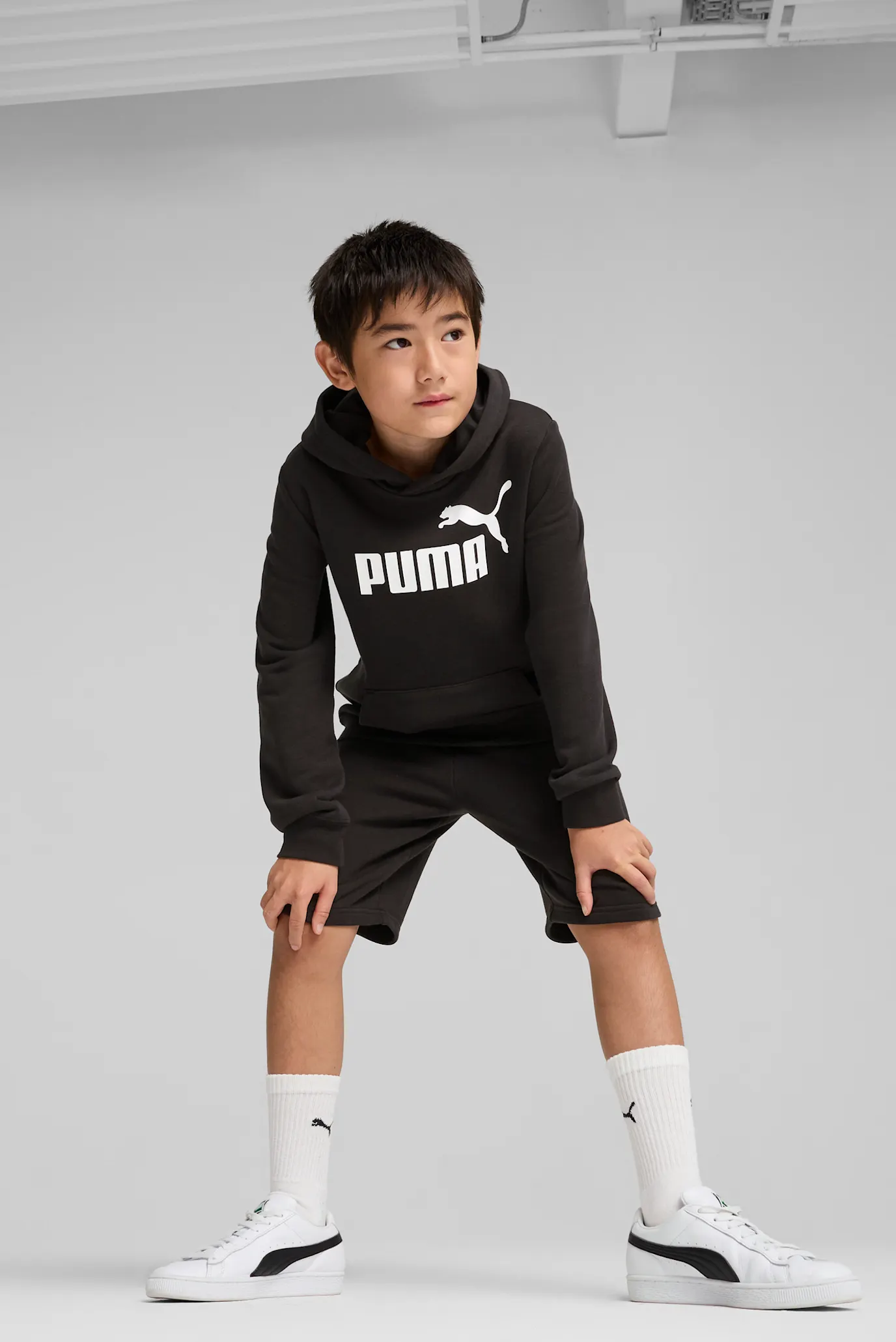 Детские черные шорты ESS No. 1 Logo Shorts Youth 2