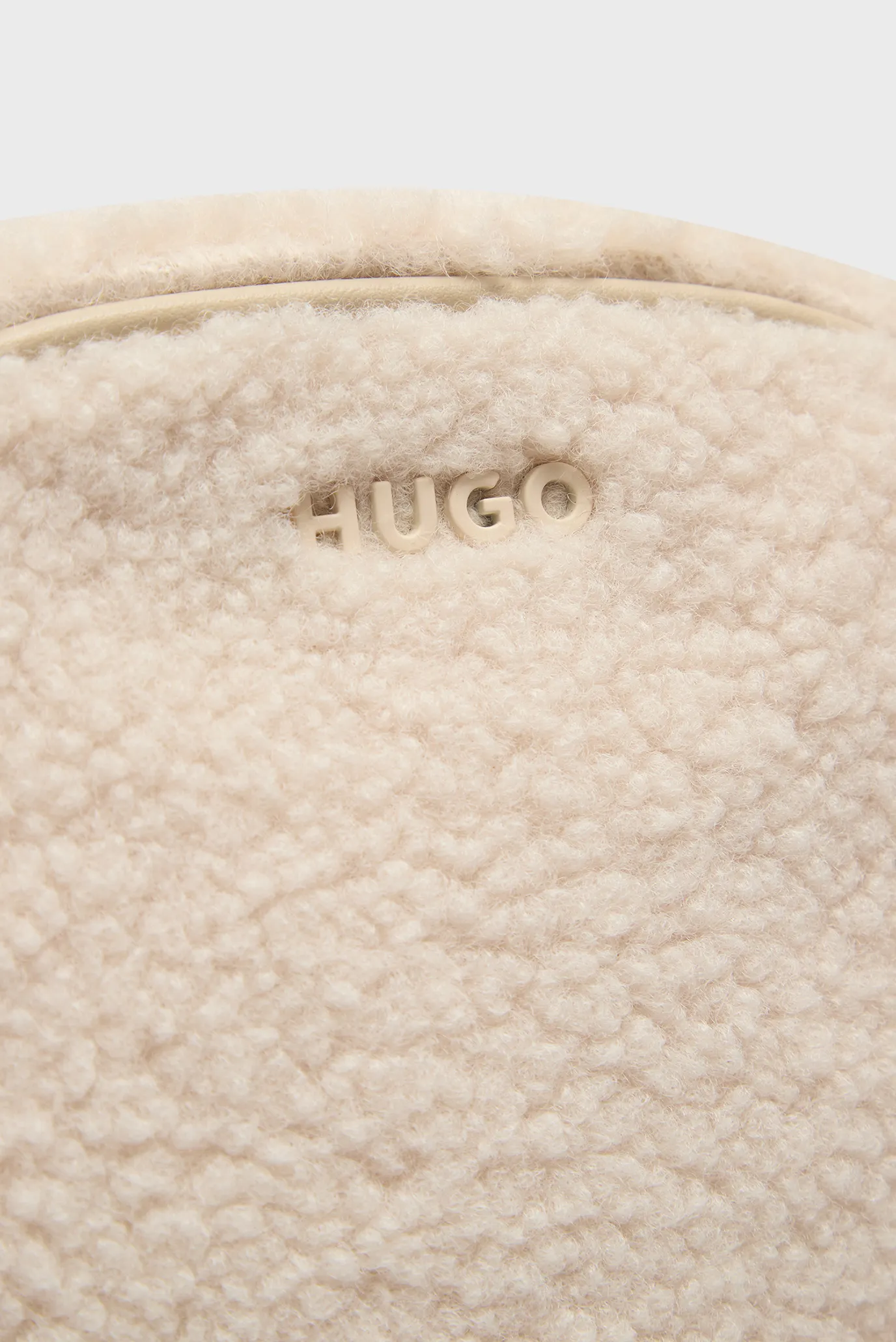 Женская белая сумка 3