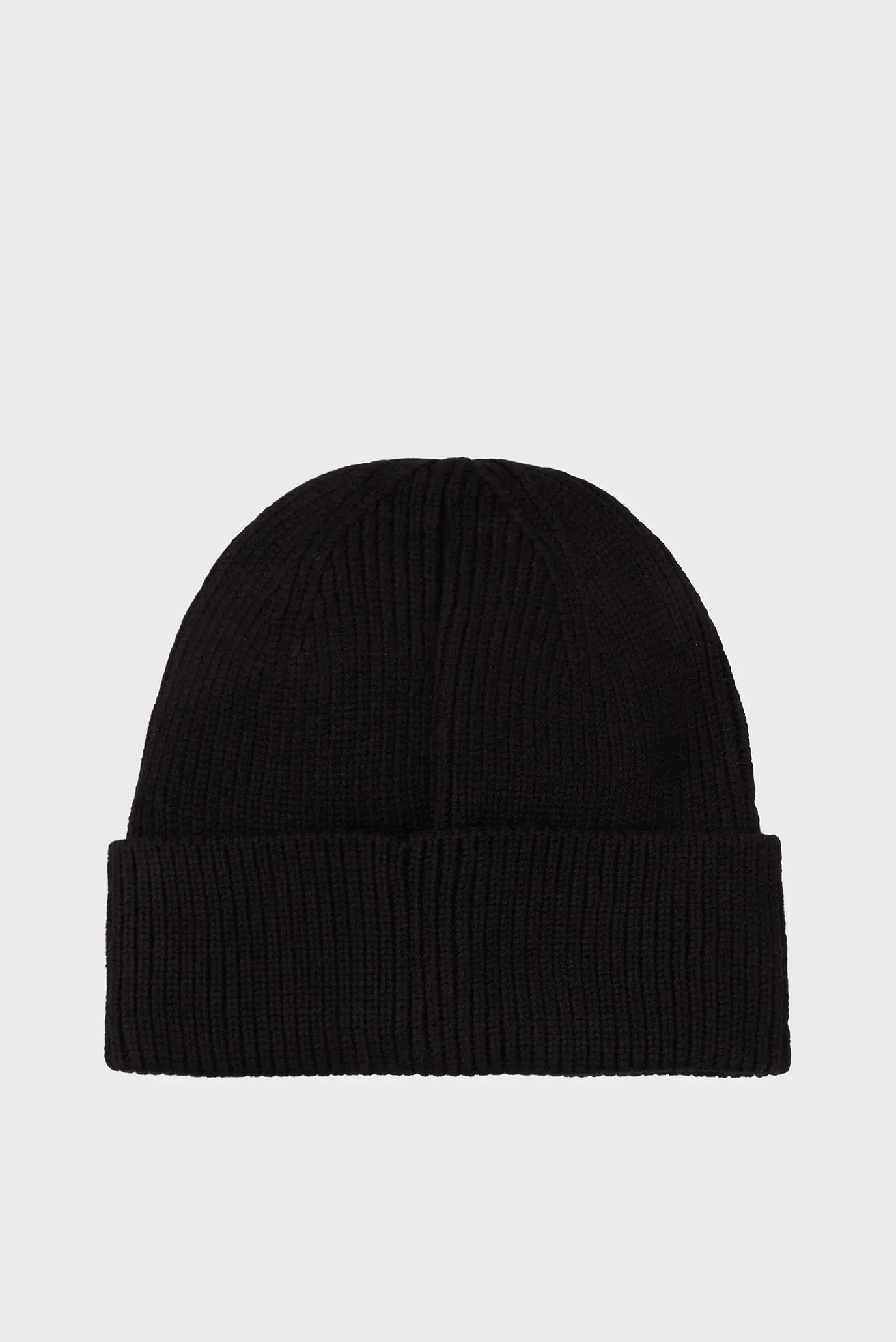 Мужская черная шапка 2