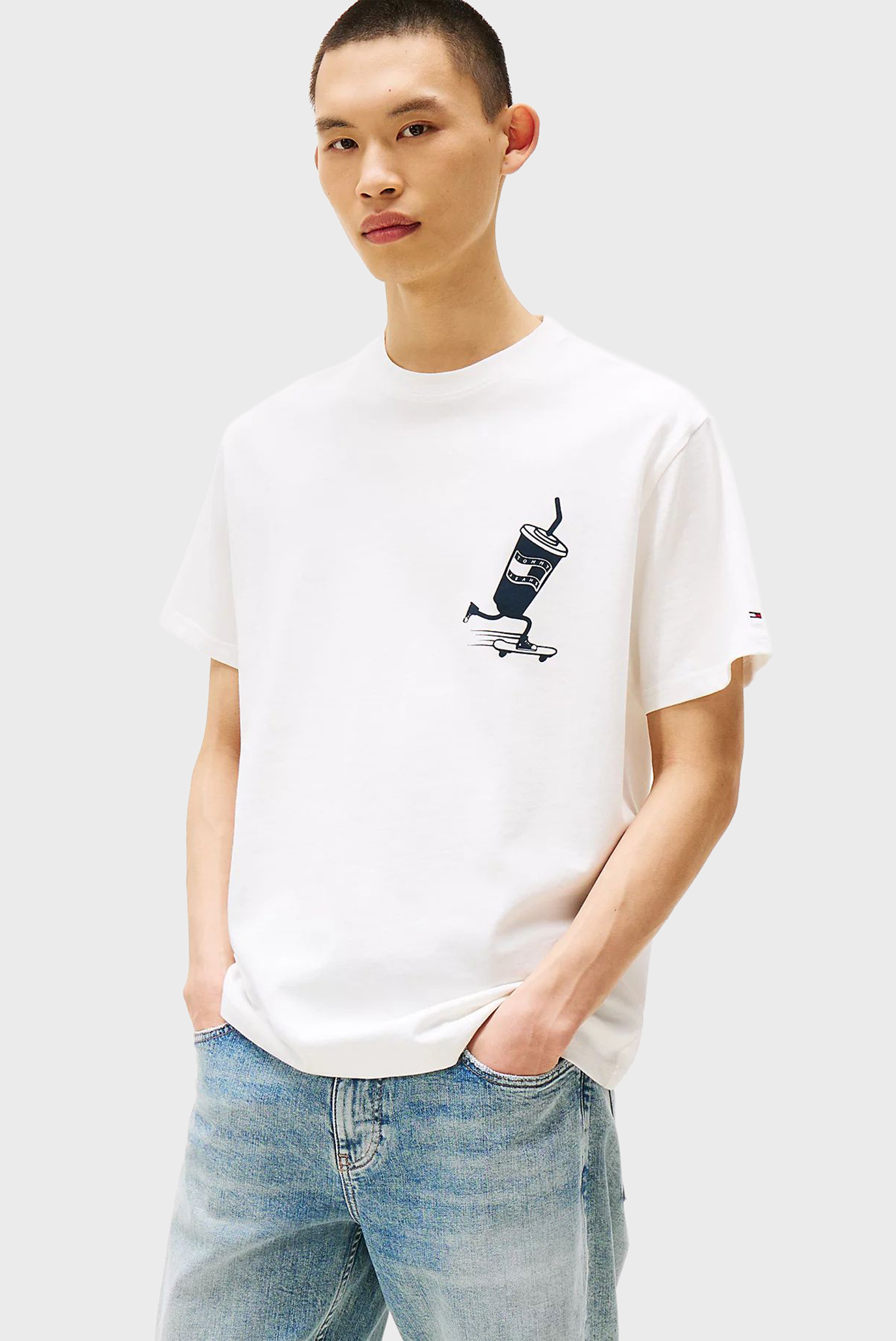 Мужская белая футболка SKATER BACK GRAPHIC Белый XL Tommy Jeans DM0DM21830 Мужская белая футболка SKATER BACK GRAPHIC Белый XL Tommy Jeans DM0DM21830