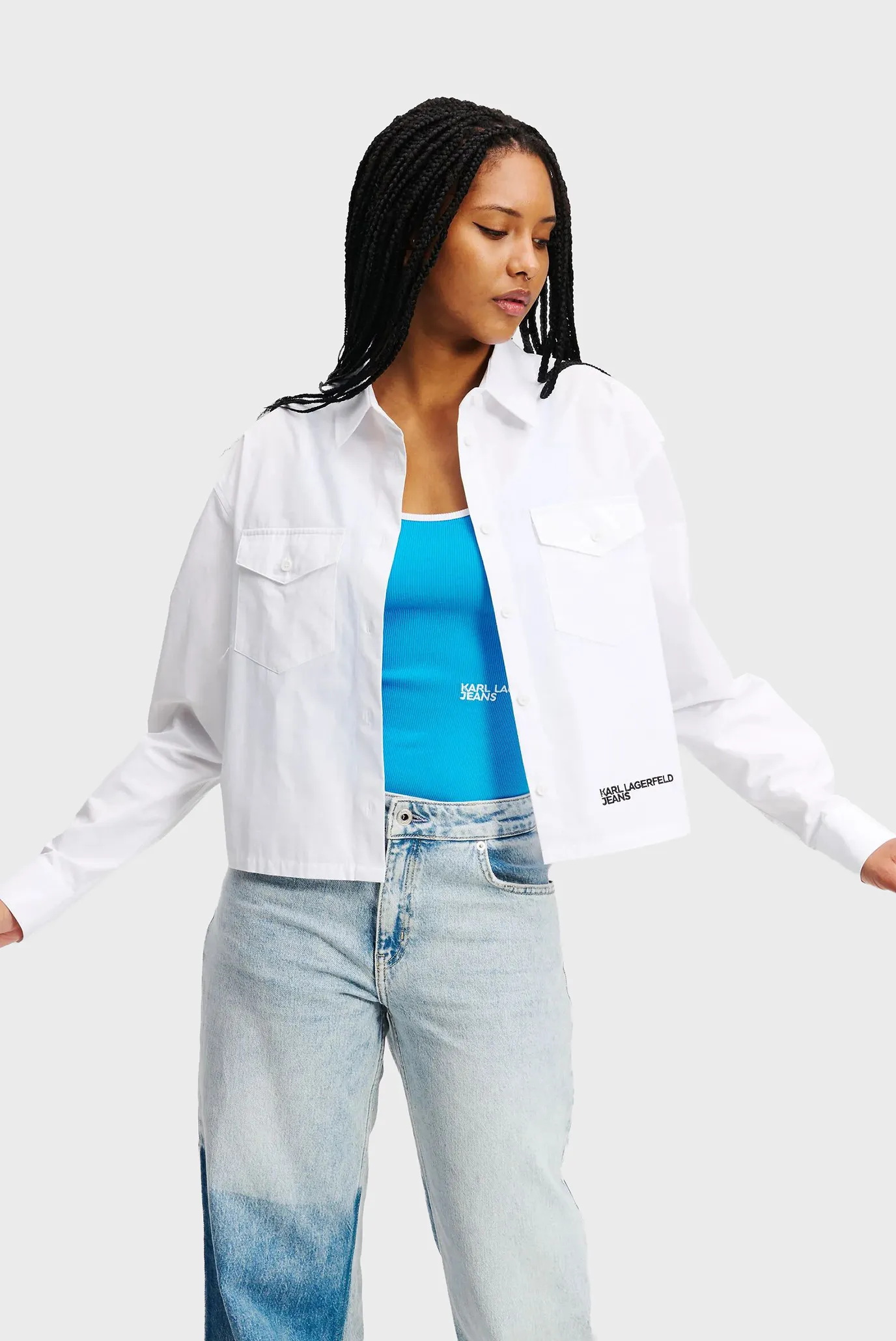 Женская белая рубашка logo 1