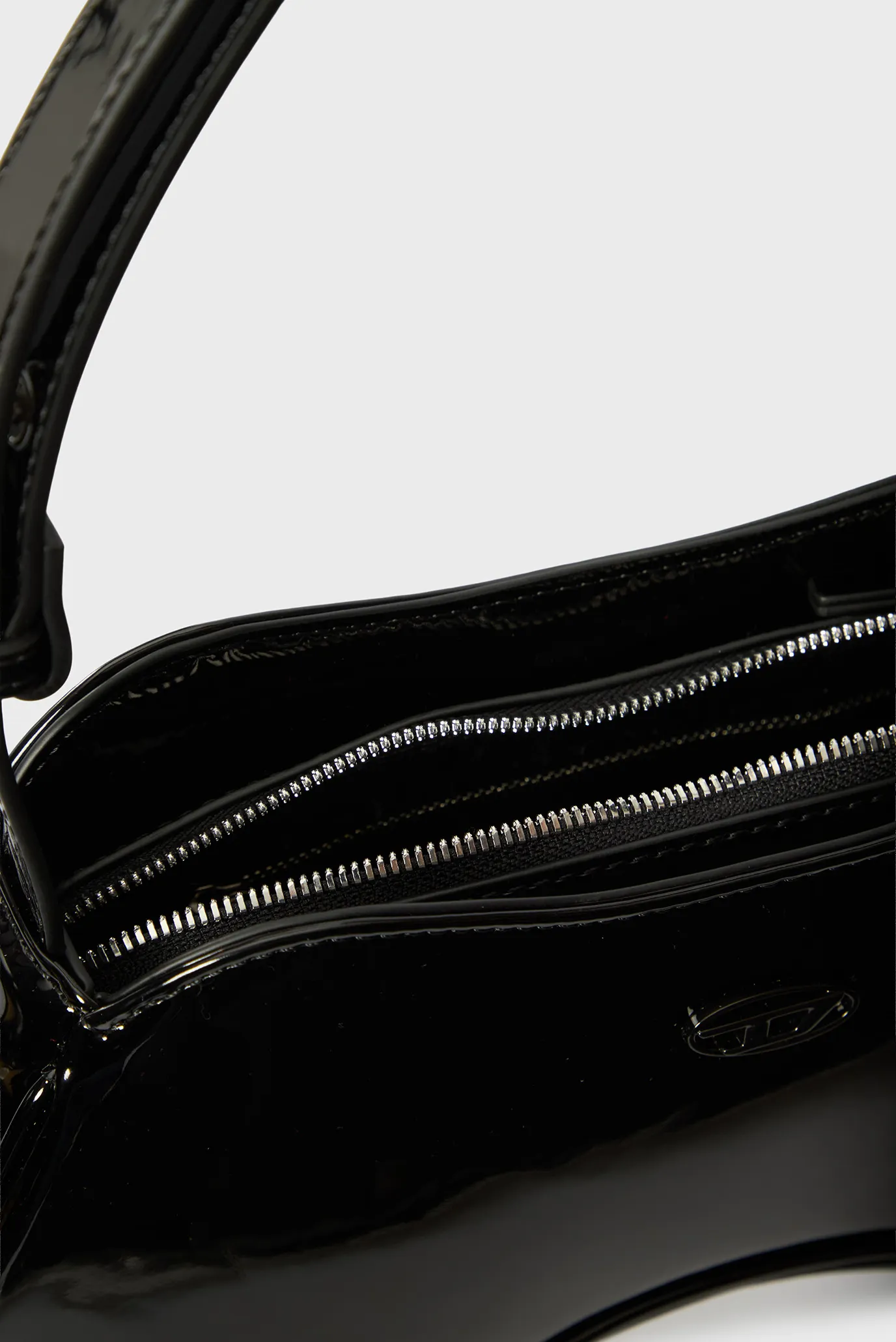 Жіноча чорна сумка PLAY 5