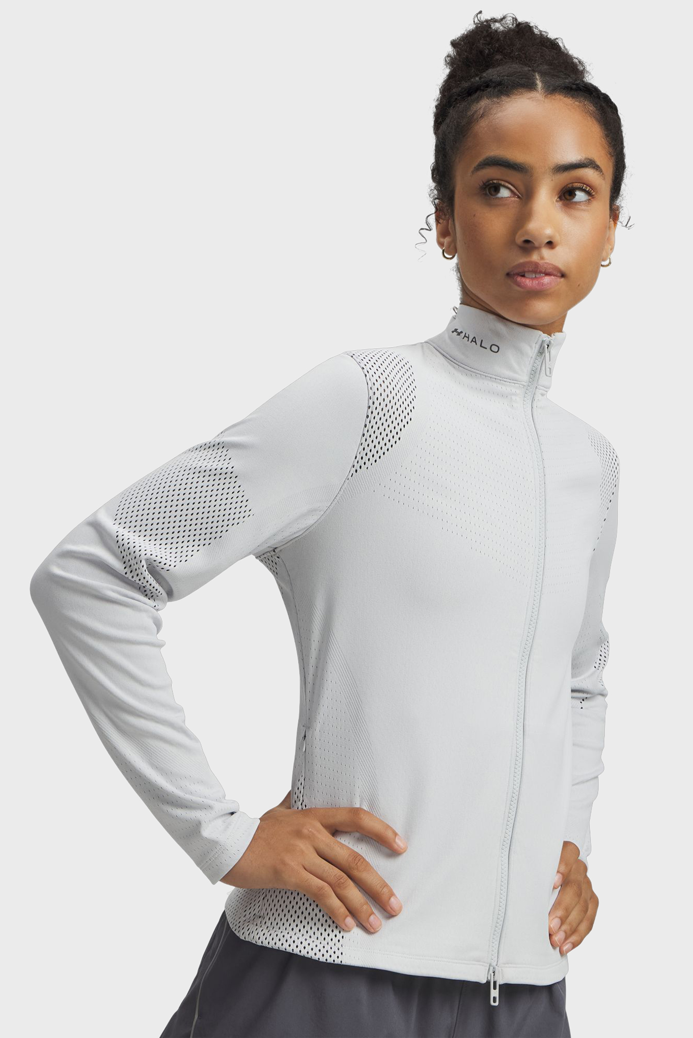 Женская светло-серая спортивная кофта UA Halo Engineered FZ Серый M Under Armour 6004021-023 Женская светло-серая спортивная кофта UA Halo Engineered FZ Серый M Under Armour 6004021-023