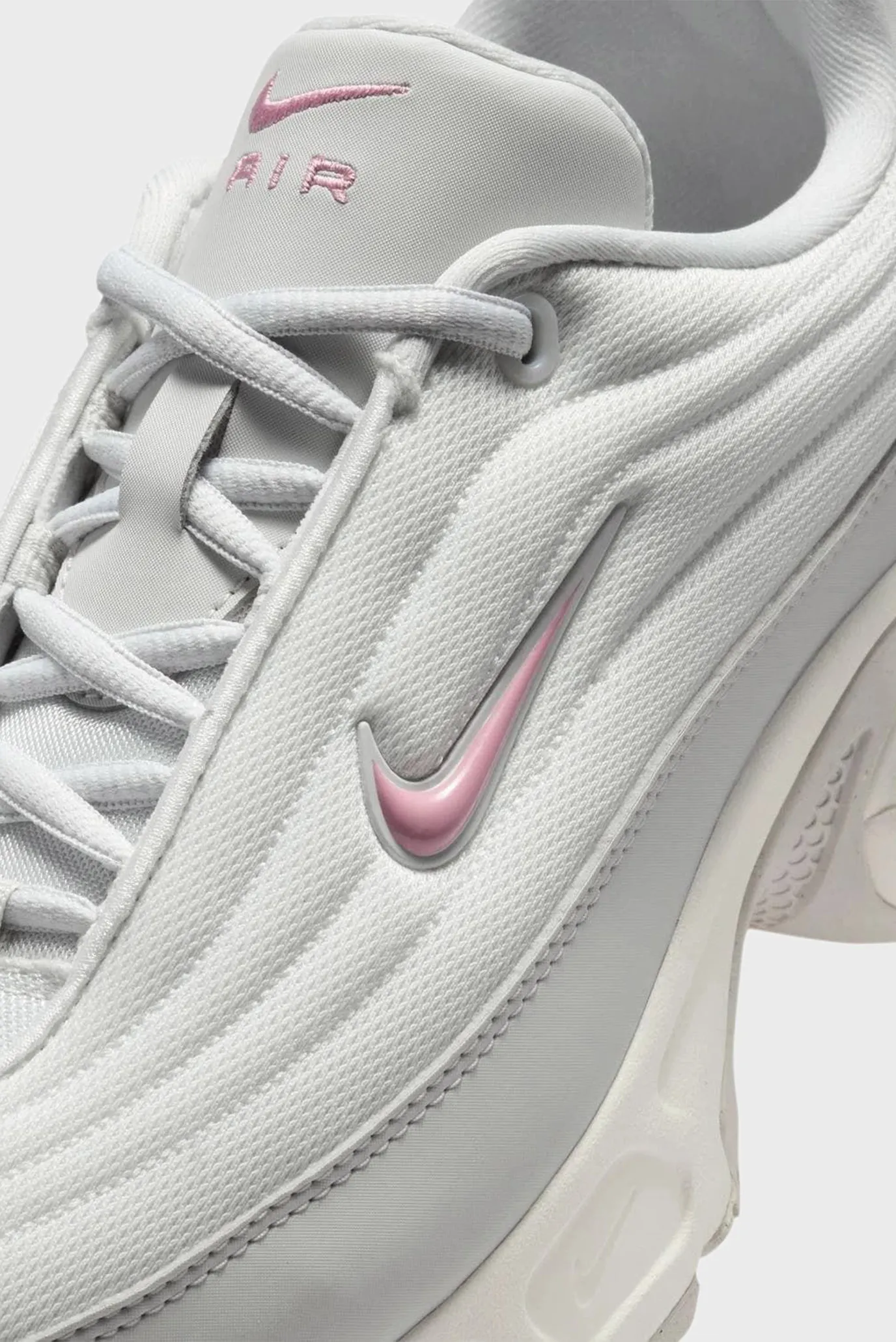 Женские белые кроссовки W NIKE AIR MAX PORTAL 2