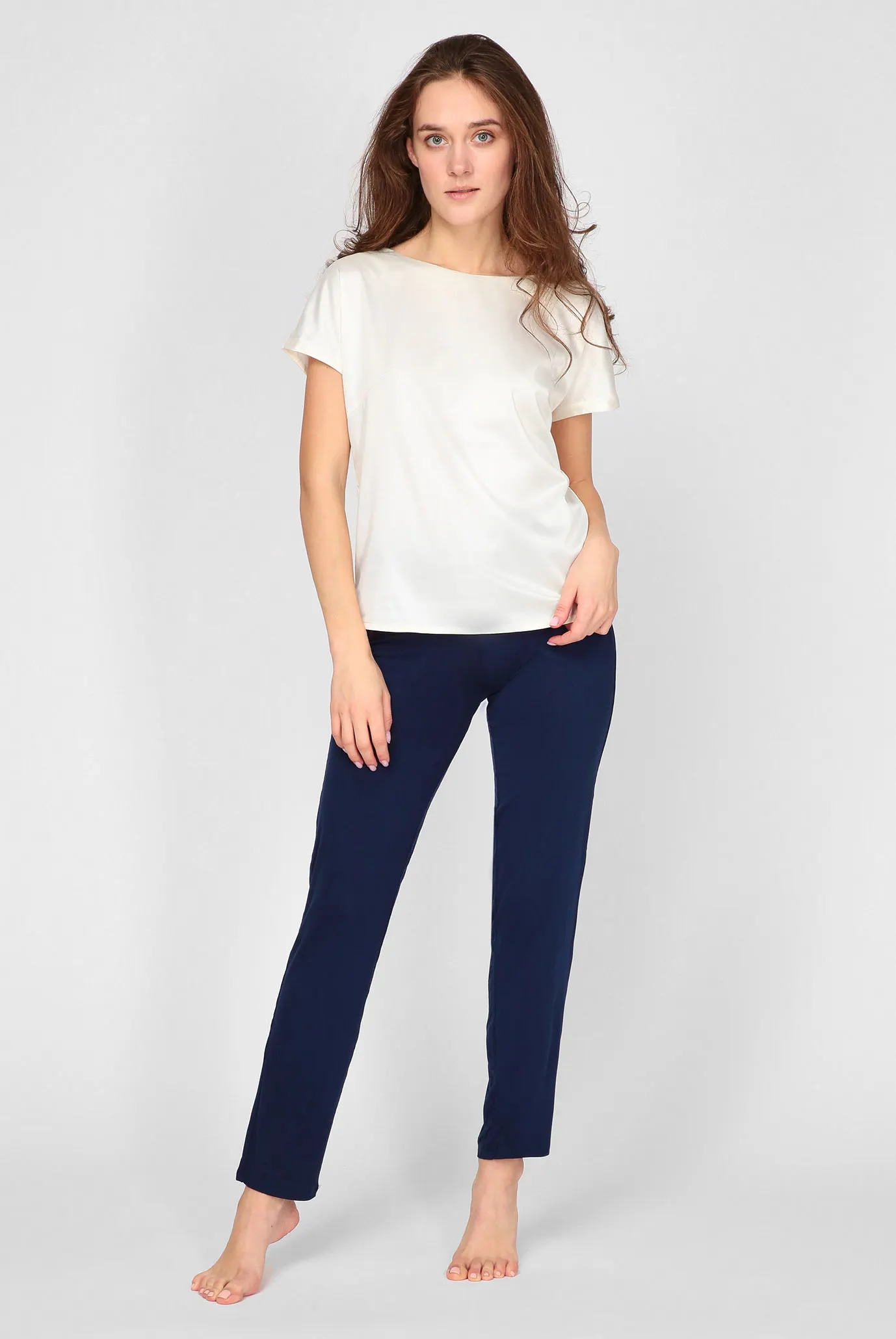 Жіноча біла блуза 2