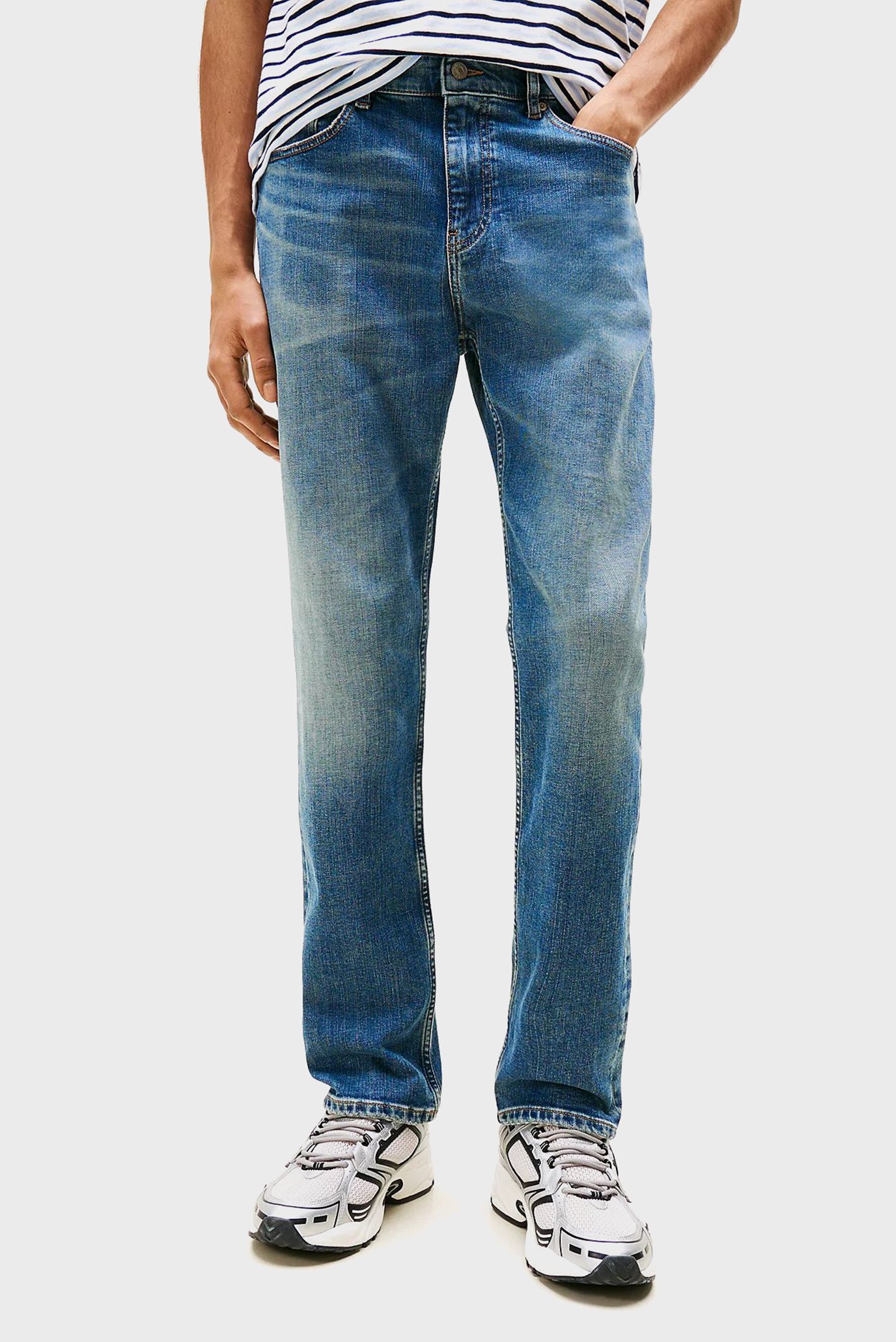 Мужские синие джинсы RYAN SLIM STR BI5154 CO Синий 38-32 Tommy Jeans DM0DM21299 Мужские синие джинсы RYAN SLIM STR BI5154 CO Синий 38-32 Tommy Jeans DM0DM21299