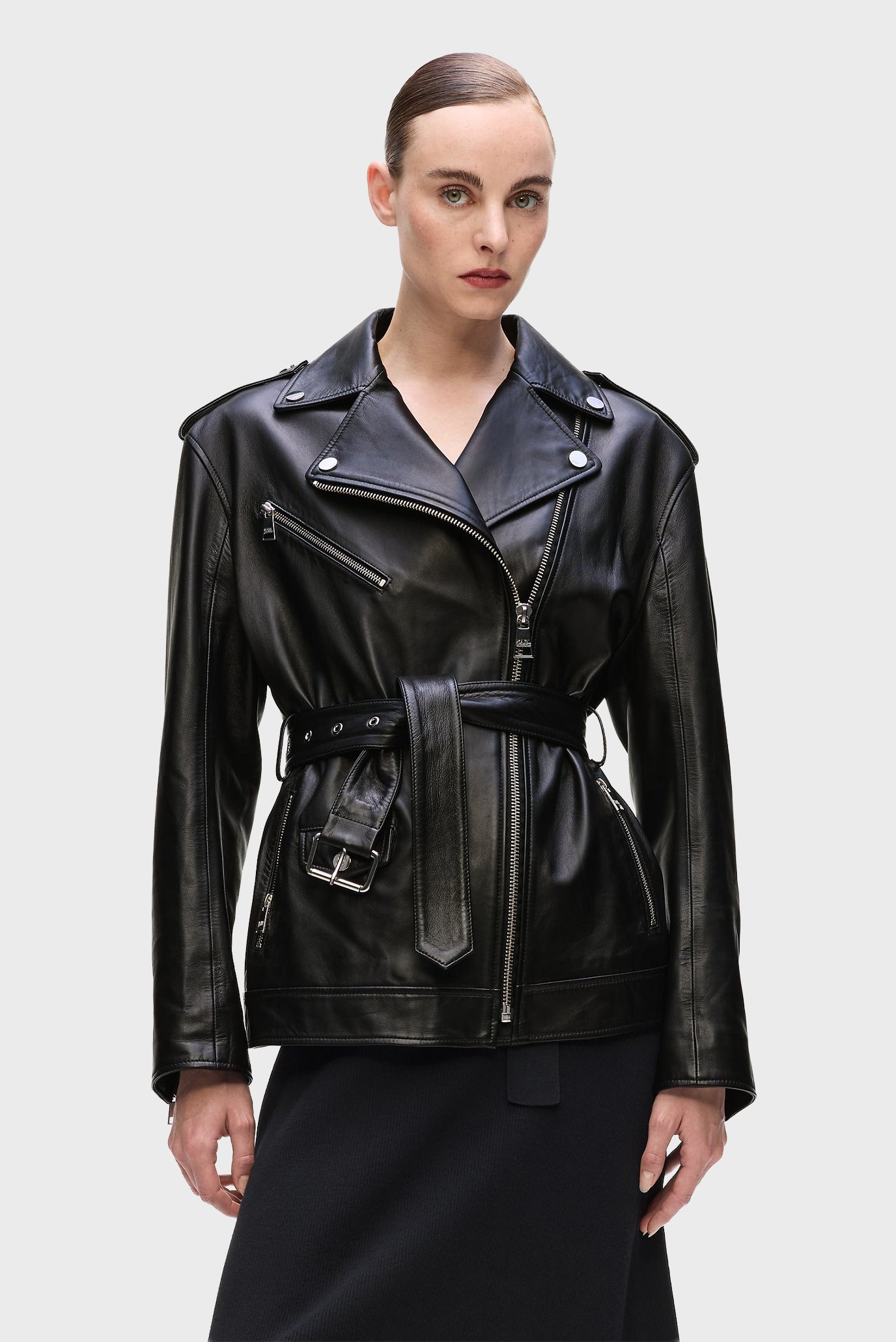 Женская черная кожаная косуха oversized Черный 40 Karl Lagerfeld A4W14061 Женская черная кожаная косуха oversized Черный 40 Karl Lagerfeld A4W14061