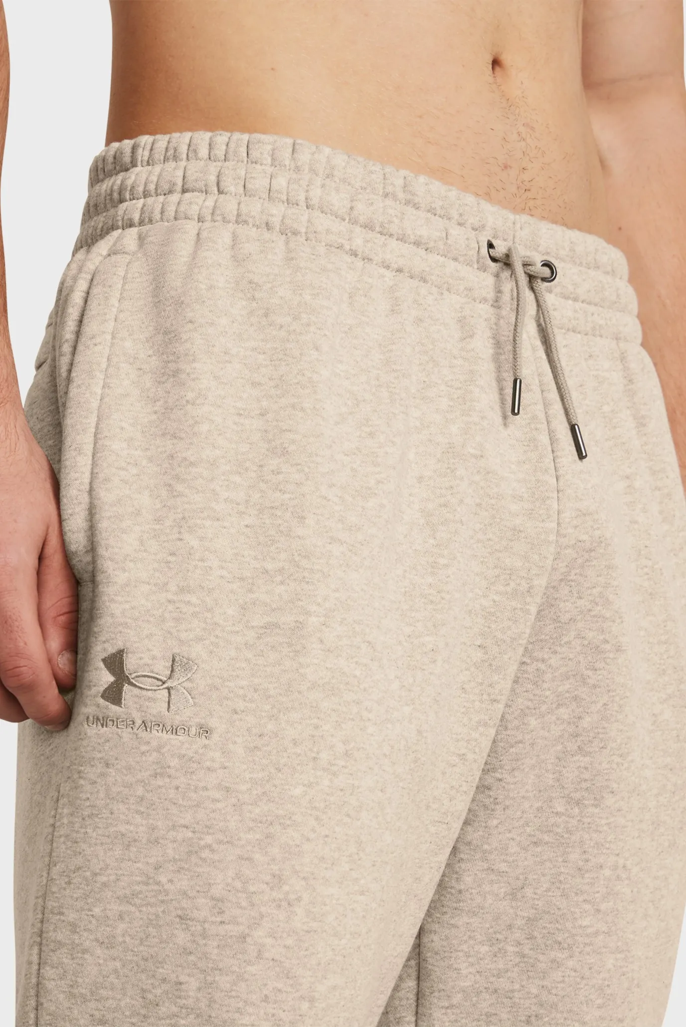 Чоловічі бежеві спортивні штани UA Essential Fleece Jogger 4