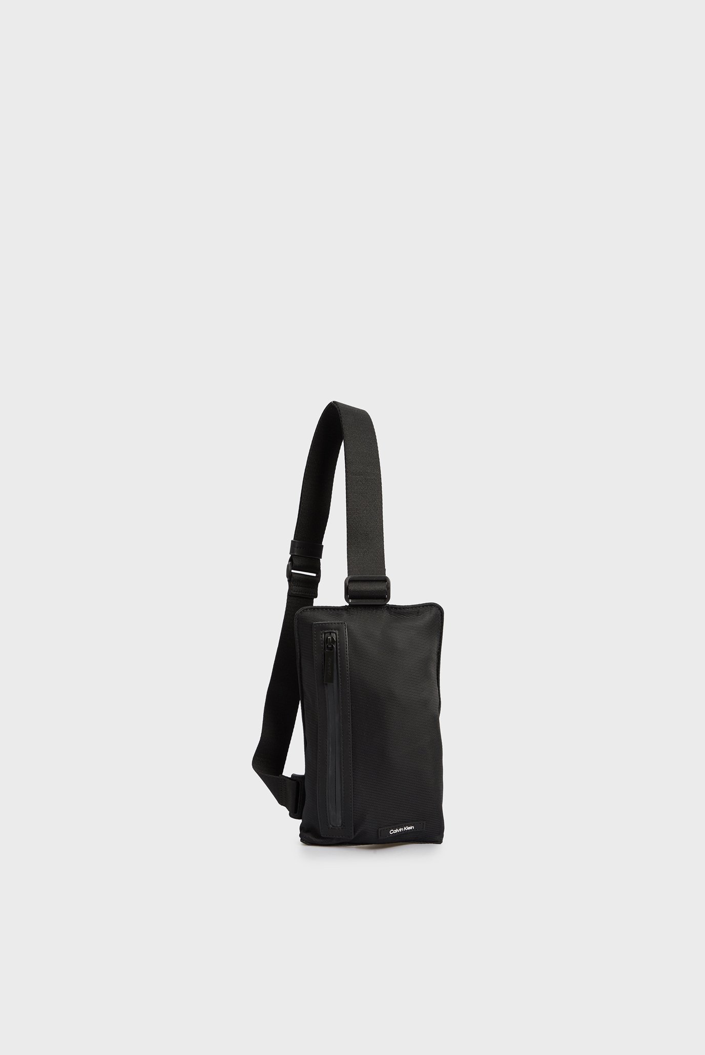 Чоловіча чорна сумка CK ESSENTIAL SLING BAG 1