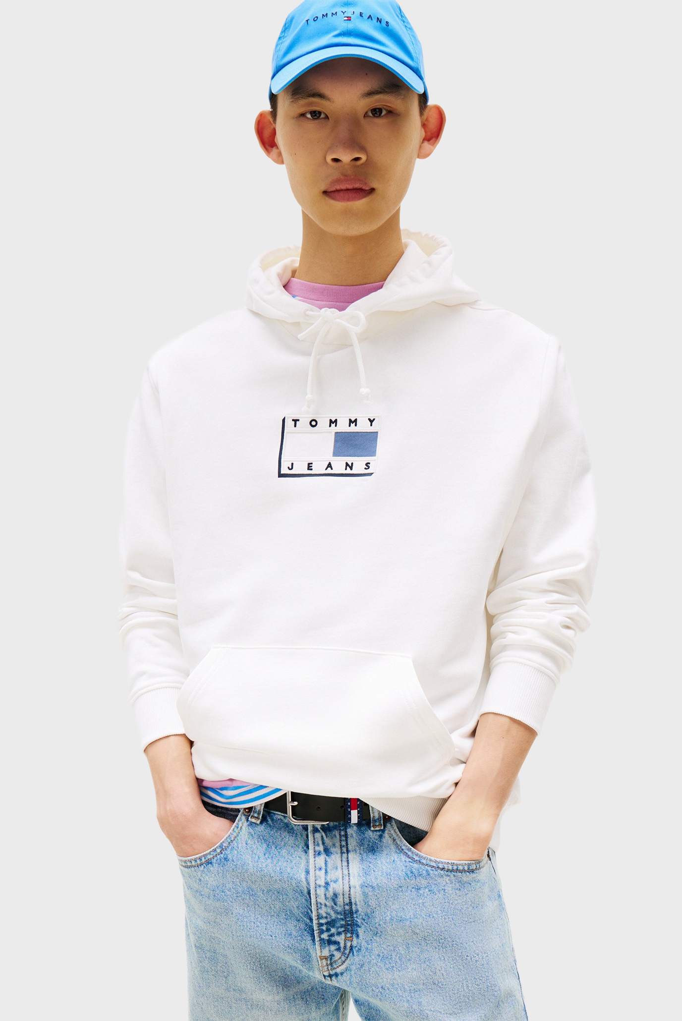 Мужское белое худи REG POP CLR FLAG Белый XL Tommy Jeans DM0DM21623 Мужское белое худи REG POP CLR FLAG Белый XL Tommy Jeans DM0DM21623