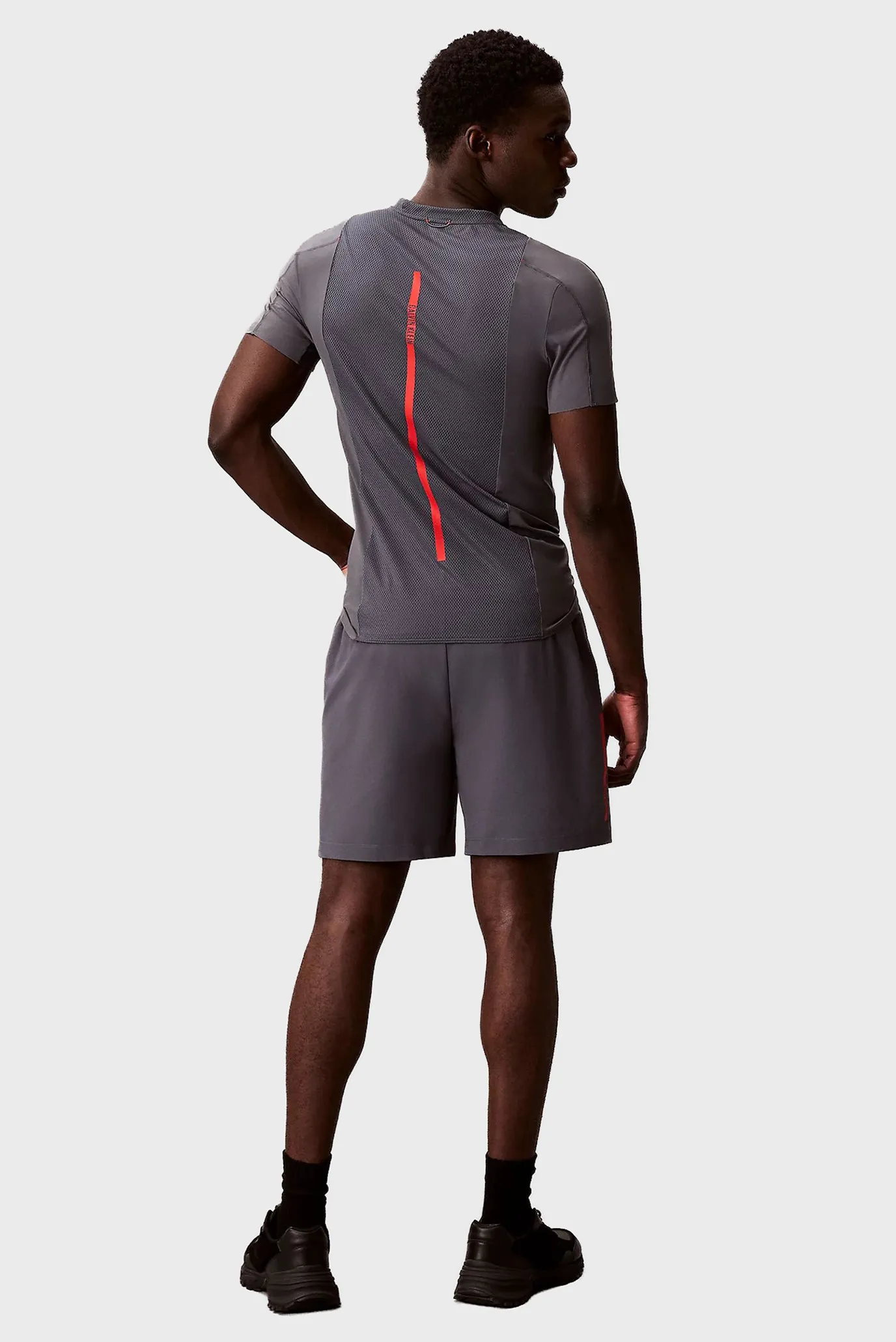 Мужские серые шорты WOVEN 4