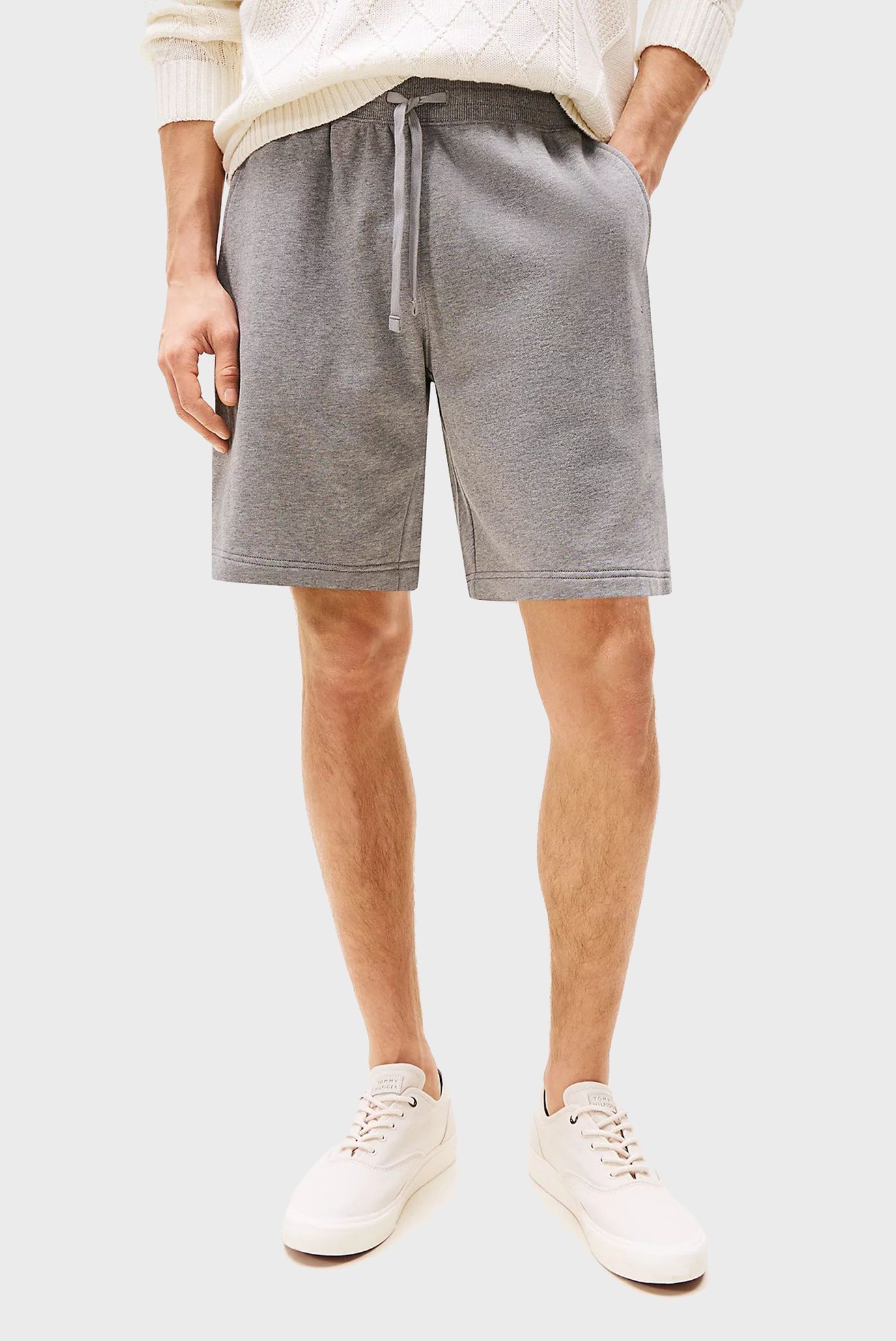 Чоловічі сірі шорти ESSENTIAL TERRY SWEATSHORT 1