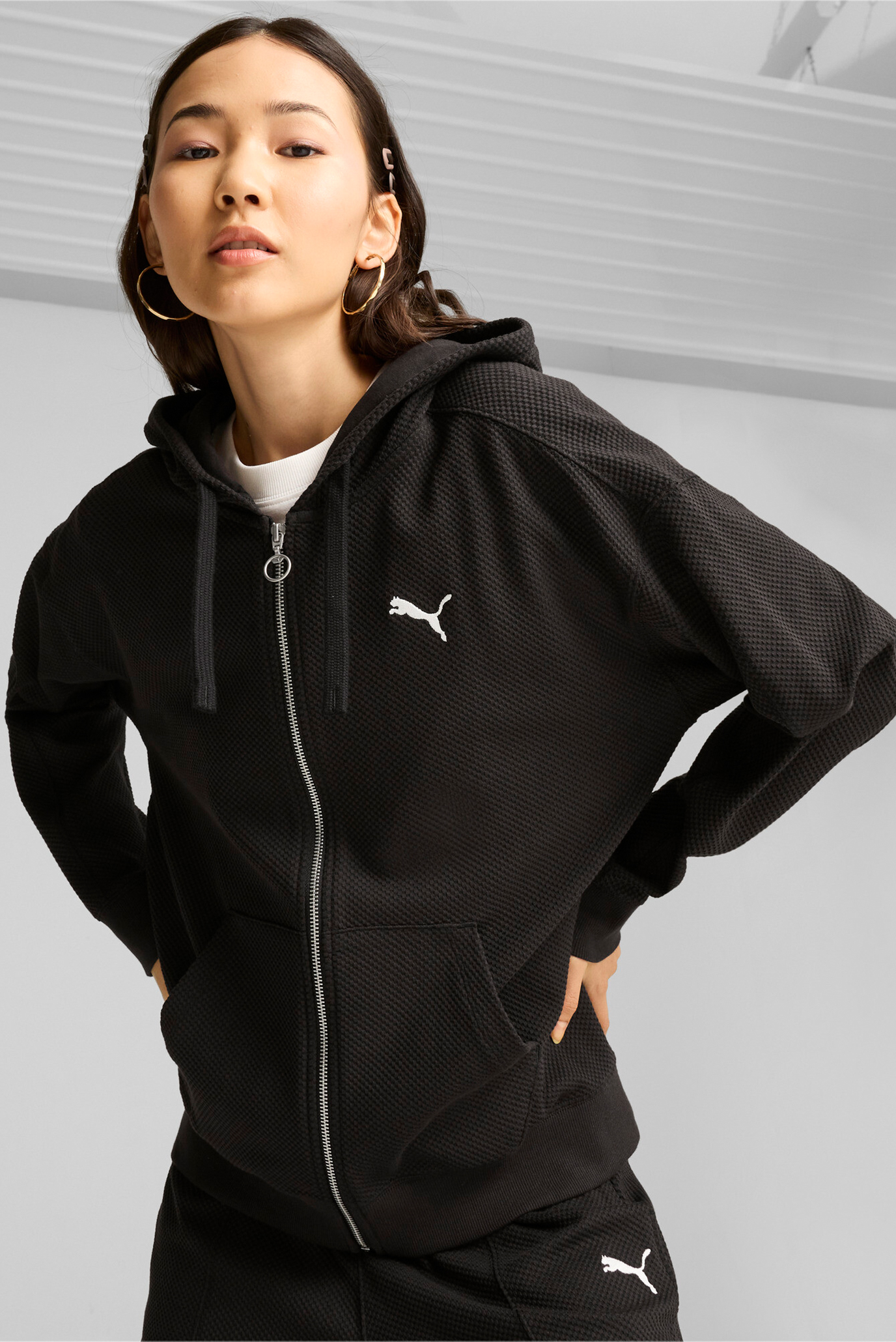 Жіноче чорне худі HER Full-Zip Hoodie Women 1