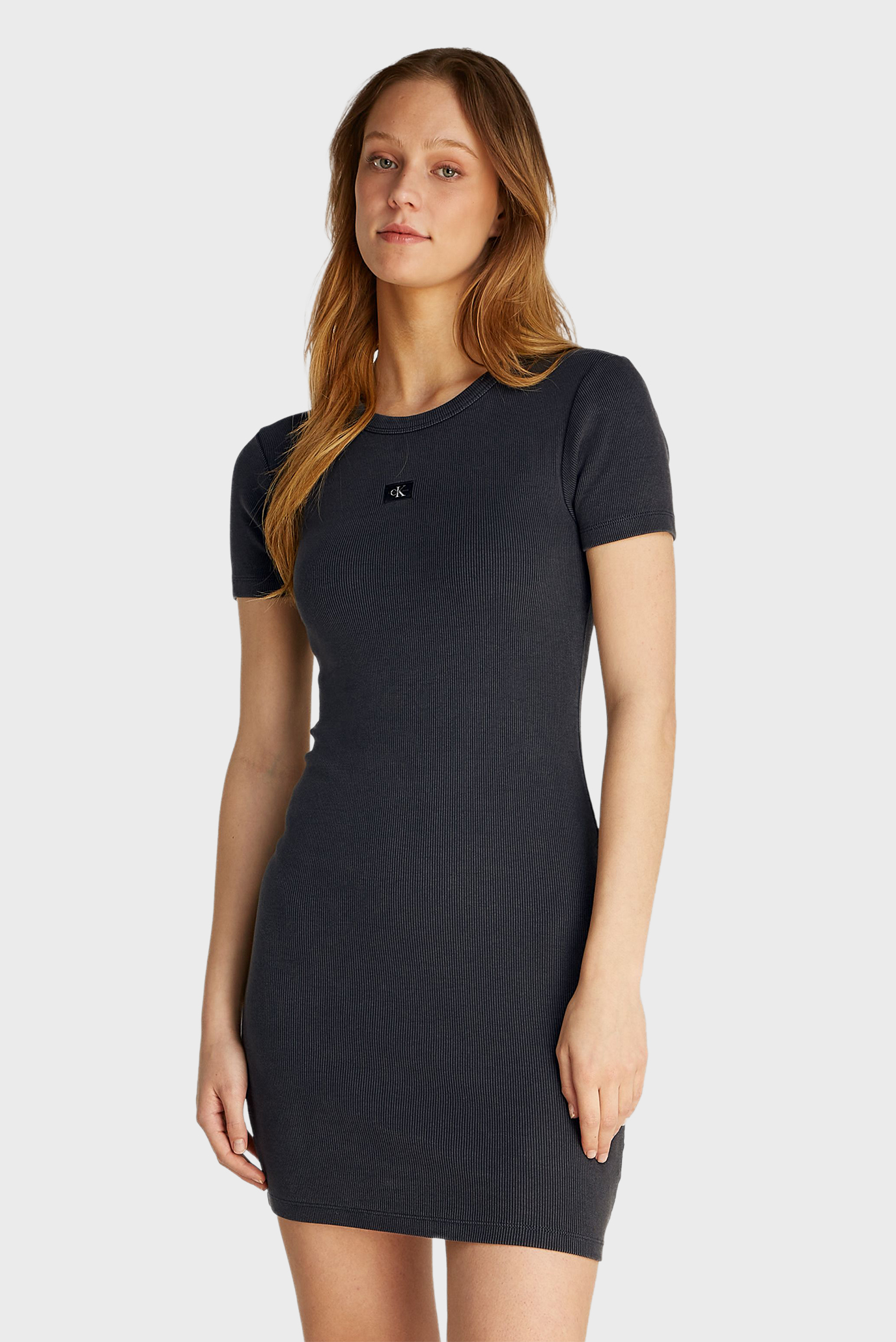 Женское темно-серое платье WASHED WOVEN LABEL RIB DRESS Серый S Calvin Klein Jeans J20J225265 Женское темно-серое платье WASHED WOVEN LABEL RIB DRESS Серый S Calvin Klein Jeans J20J225265
