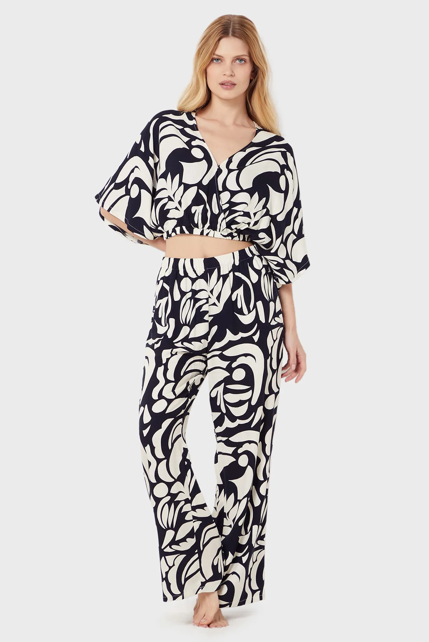 Жіночий топ з візерунком BELINA 2