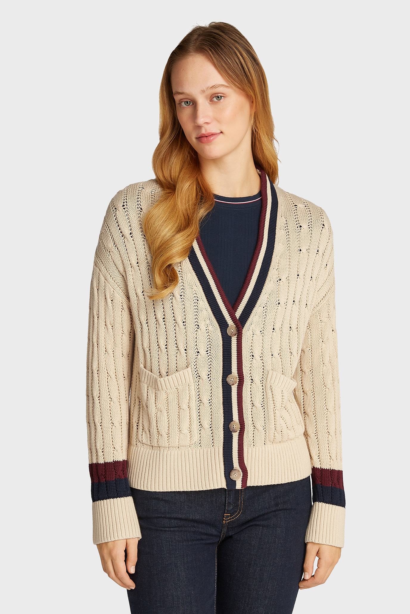 Женский бежевый кардиган VARSITY CABLE CARDI LS V-NK Бежевый XS-S Tommy Hilfiger WW0WW45916 Женский бежевый кардиган VARSITY CABLE CARDI LS V-NK Бежевый XS-S Tommy Hilfiger WW0WW45916