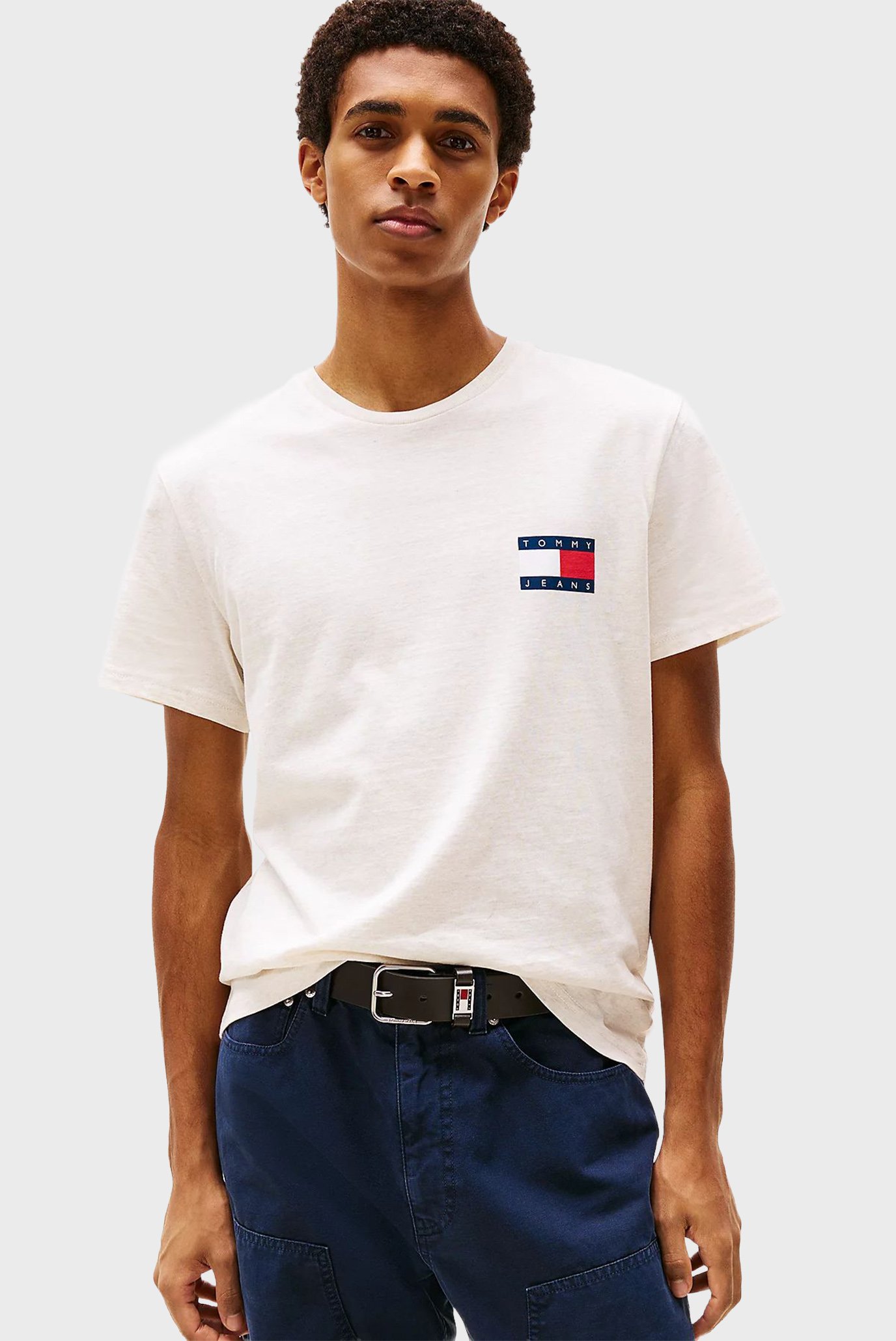 Мужская белая футболка SLIM ESSENTIAL FLAG Белый S Tommy Jeans DM0DM20740 Мужская белая футболка SLIM ESSENTIAL FLAG Белый S Tommy Jeans DM0DM20740