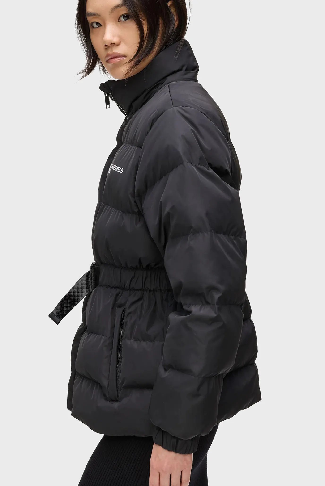 Жіноча чорна куртка belted puffer 3