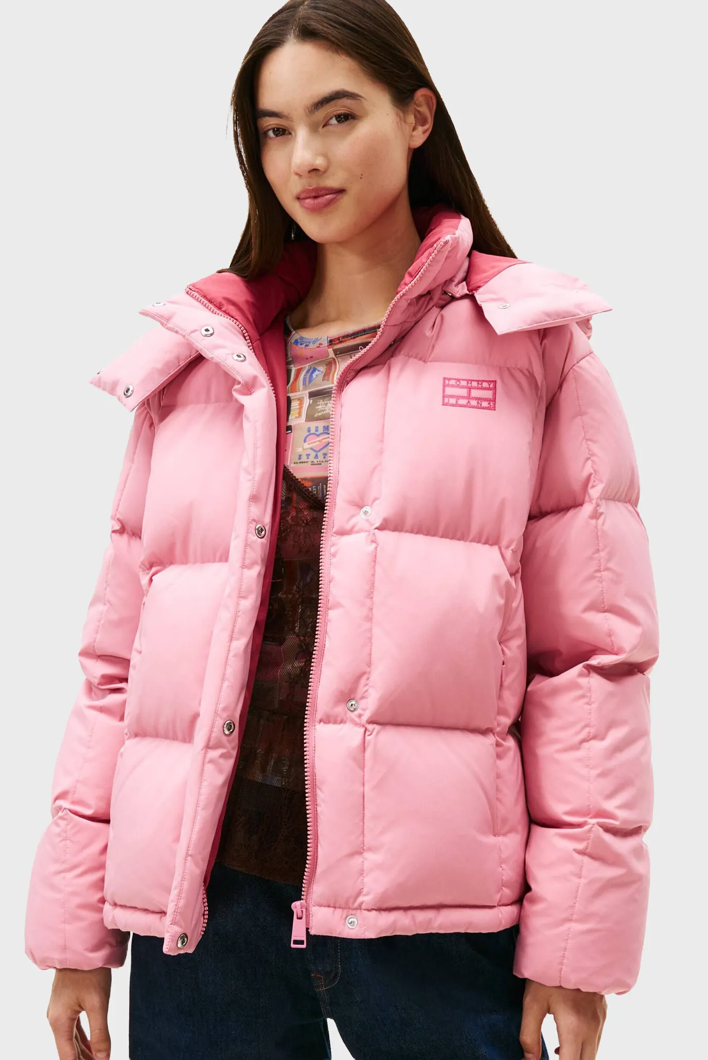 Жіночий рожевий пуховик ALASKA Tommy Jeans DW0DW21623 — MD-Fashion