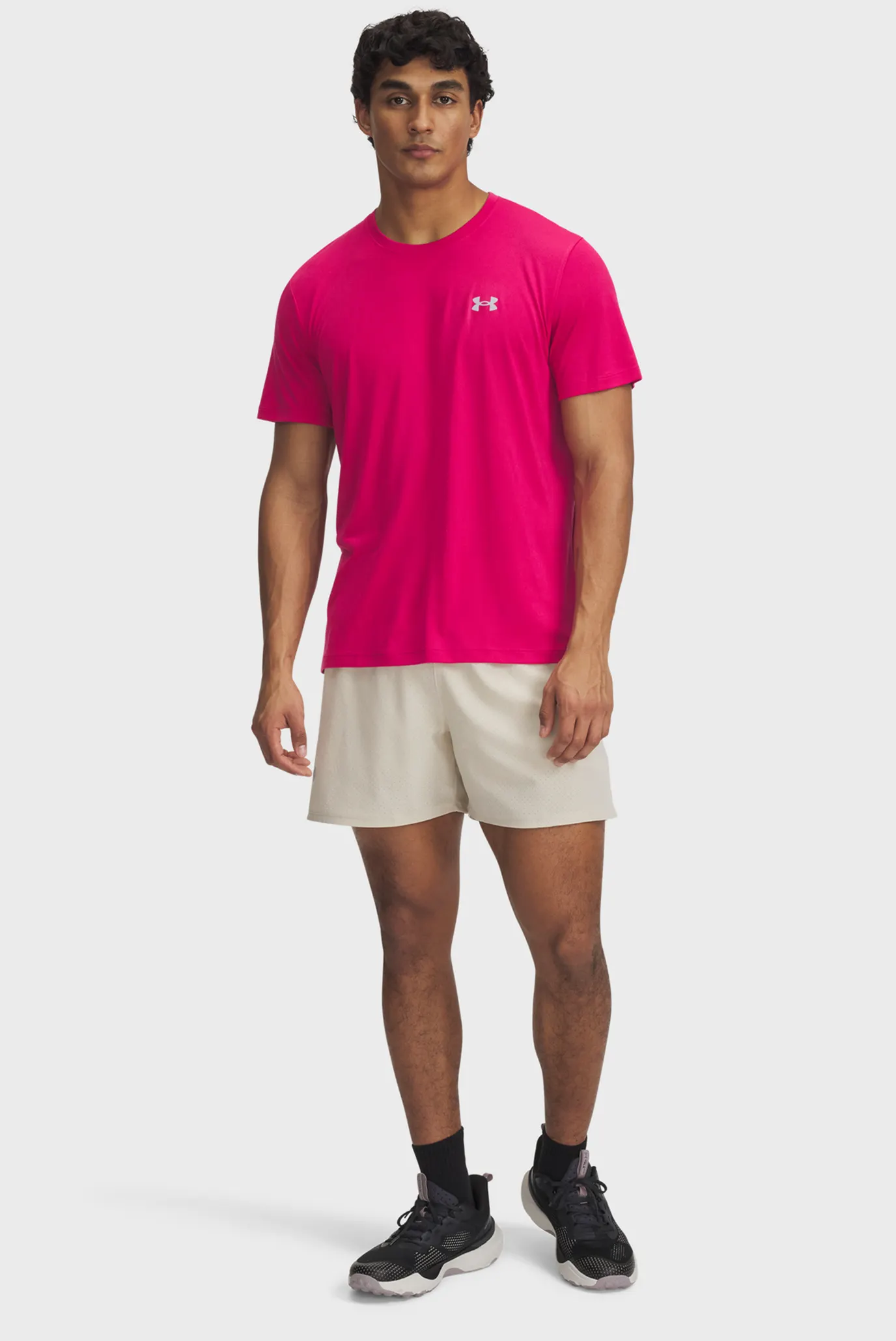 Чоловічі бежеві шорти UA TRAIL RUN LAUNCH SHORTS 2