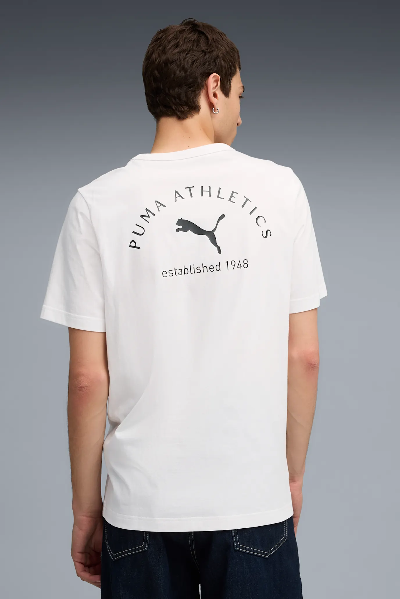 Мужская белая футболка PUMA Class Graphic Tee Men 3