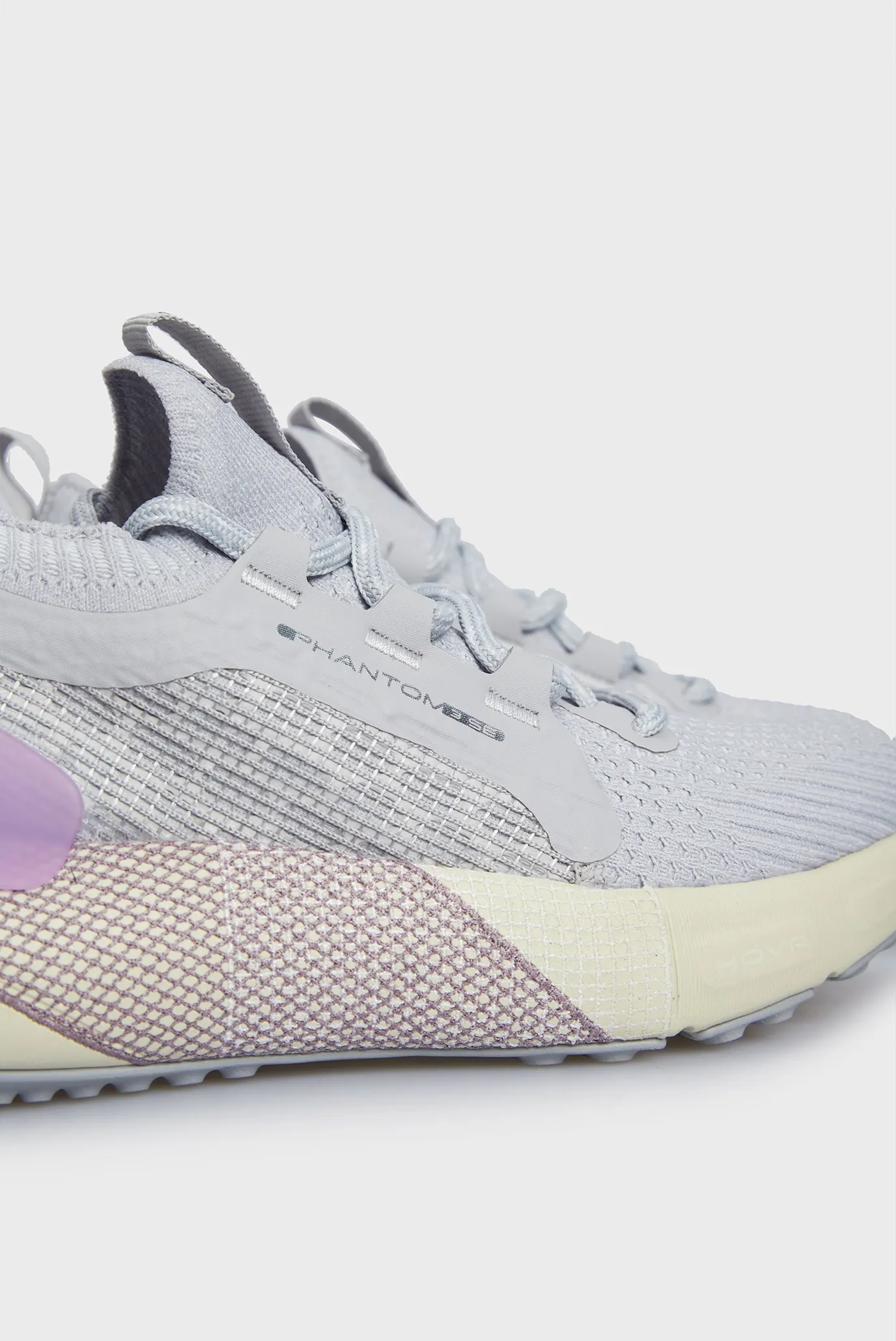 Жіночі сірі кросівки UA W HOVR Phantom 3 SE 2