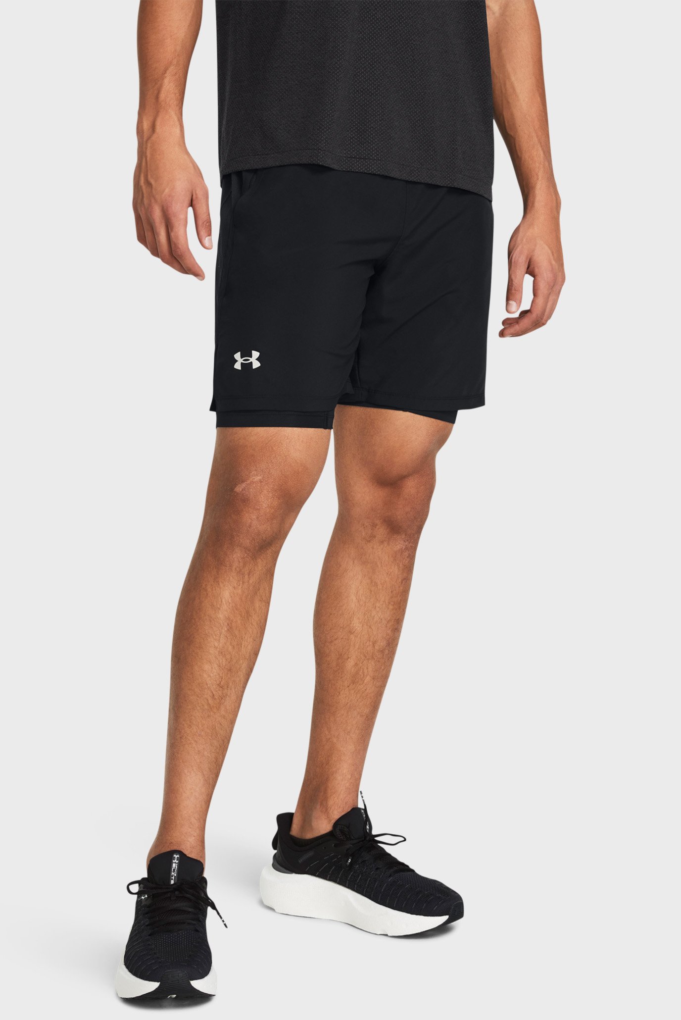 Чоловічі чорні шорти UA LAUNCH 7'' 2-IN-1 SHORTS 1